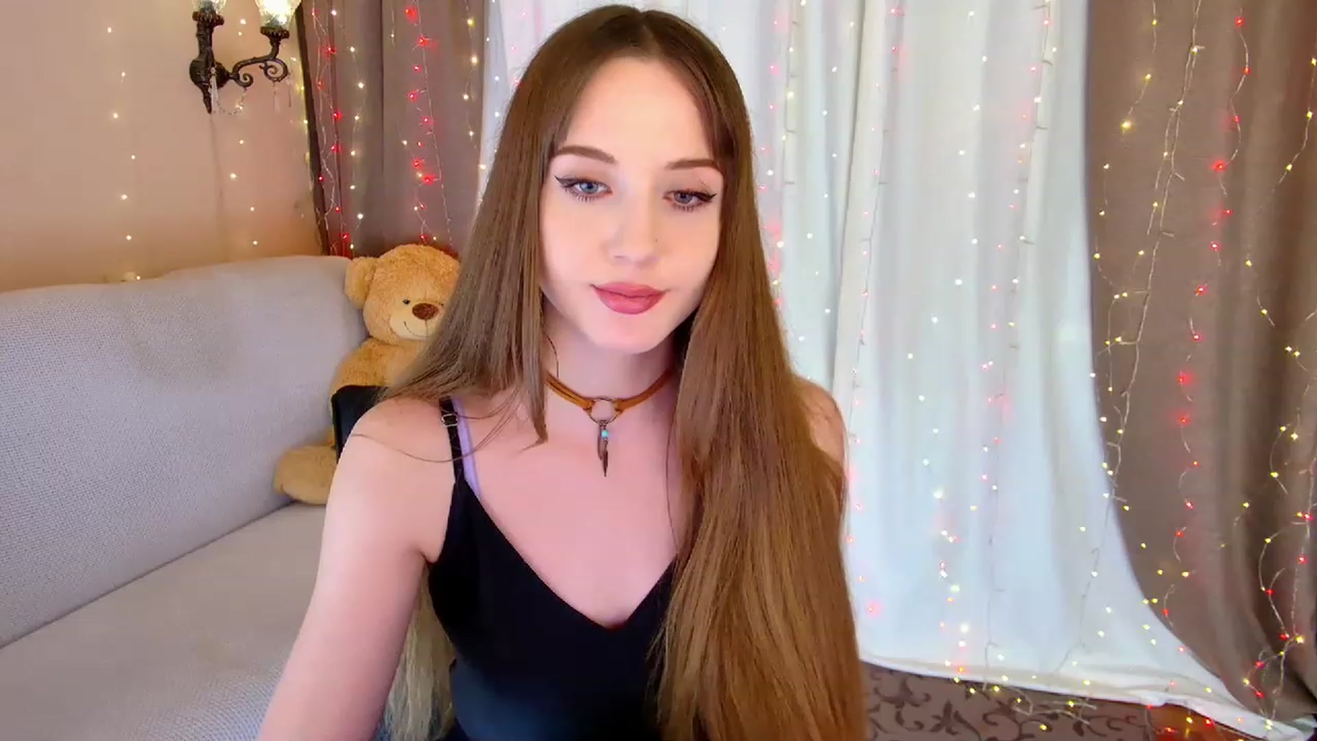 Gallery image thumbnail from Innocent_Soul's myfreecams stream on, 02/20/2023, 20:00 image 13 of 20