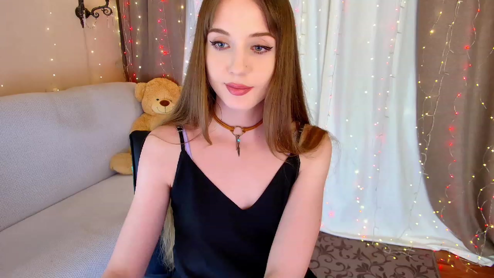 Gallery image thumbnail from Innocent_Soul's myfreecams stream on, 02/20/2023, 20:00 image 7 of 20