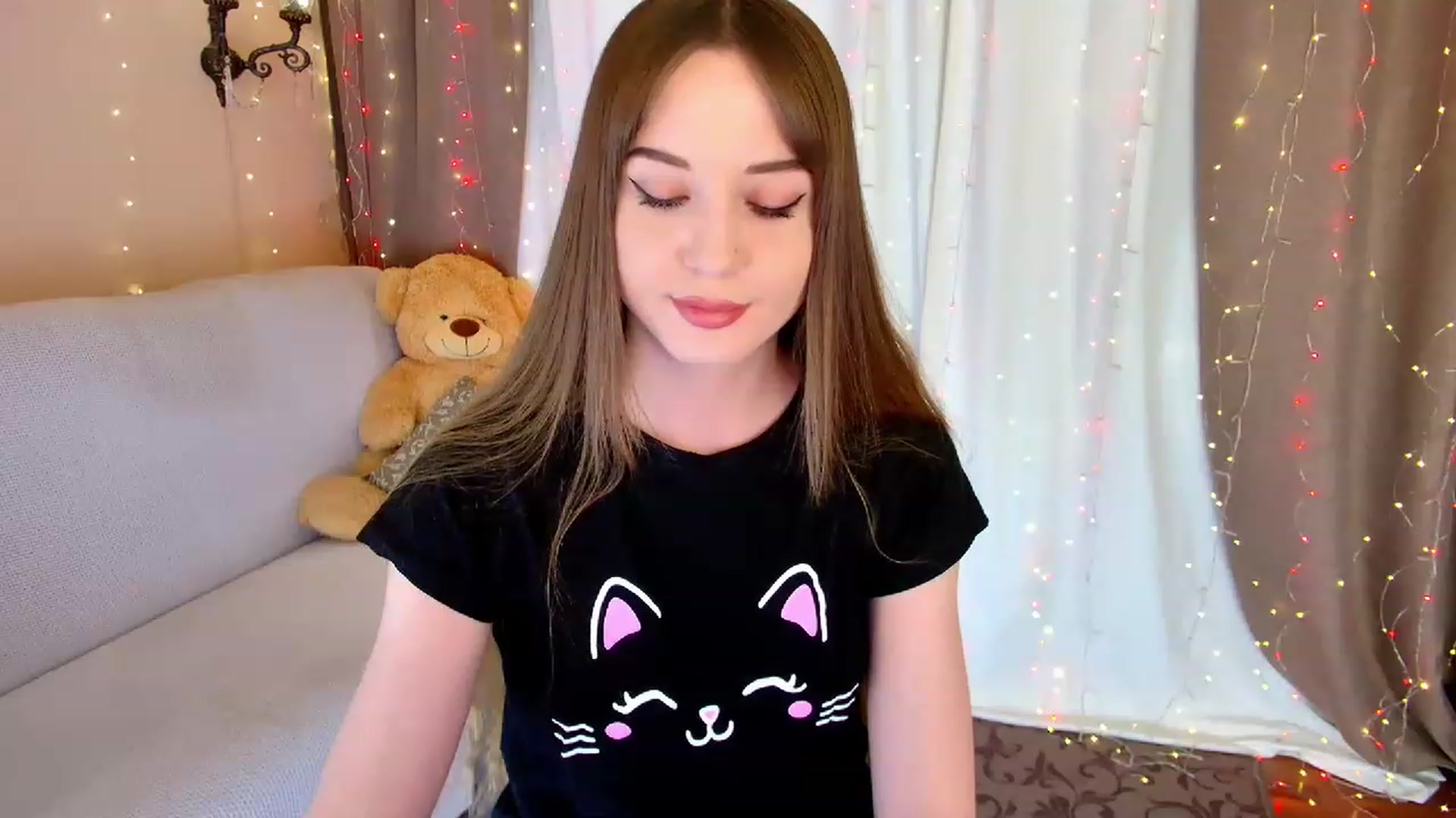 Gallery image thumbnail from Innocent_Soul's myfreecams stream on, 02/24/2023, 17:08 image 3 of 20