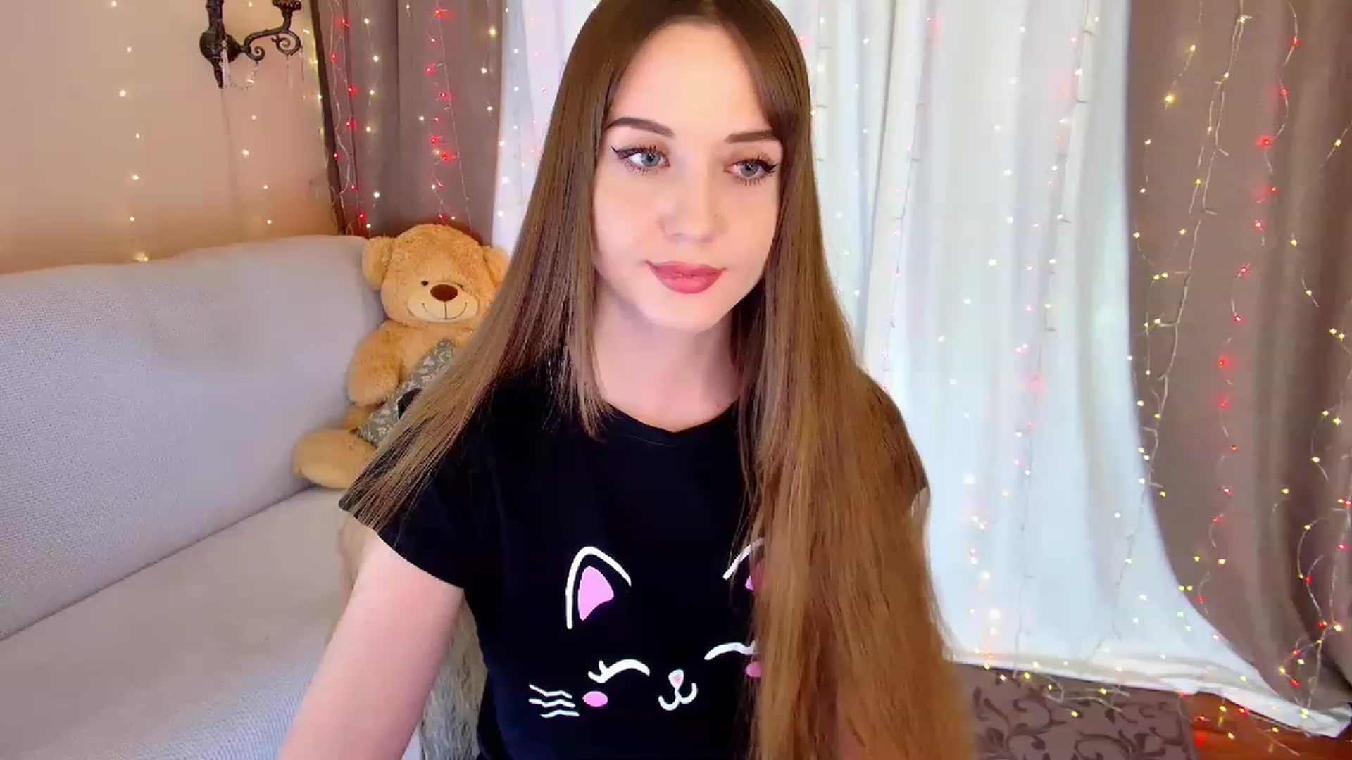 Gallery image thumbnail from Innocent_Soul's myfreecams stream on, 02/24/2023, 18:28 image 15 of 20