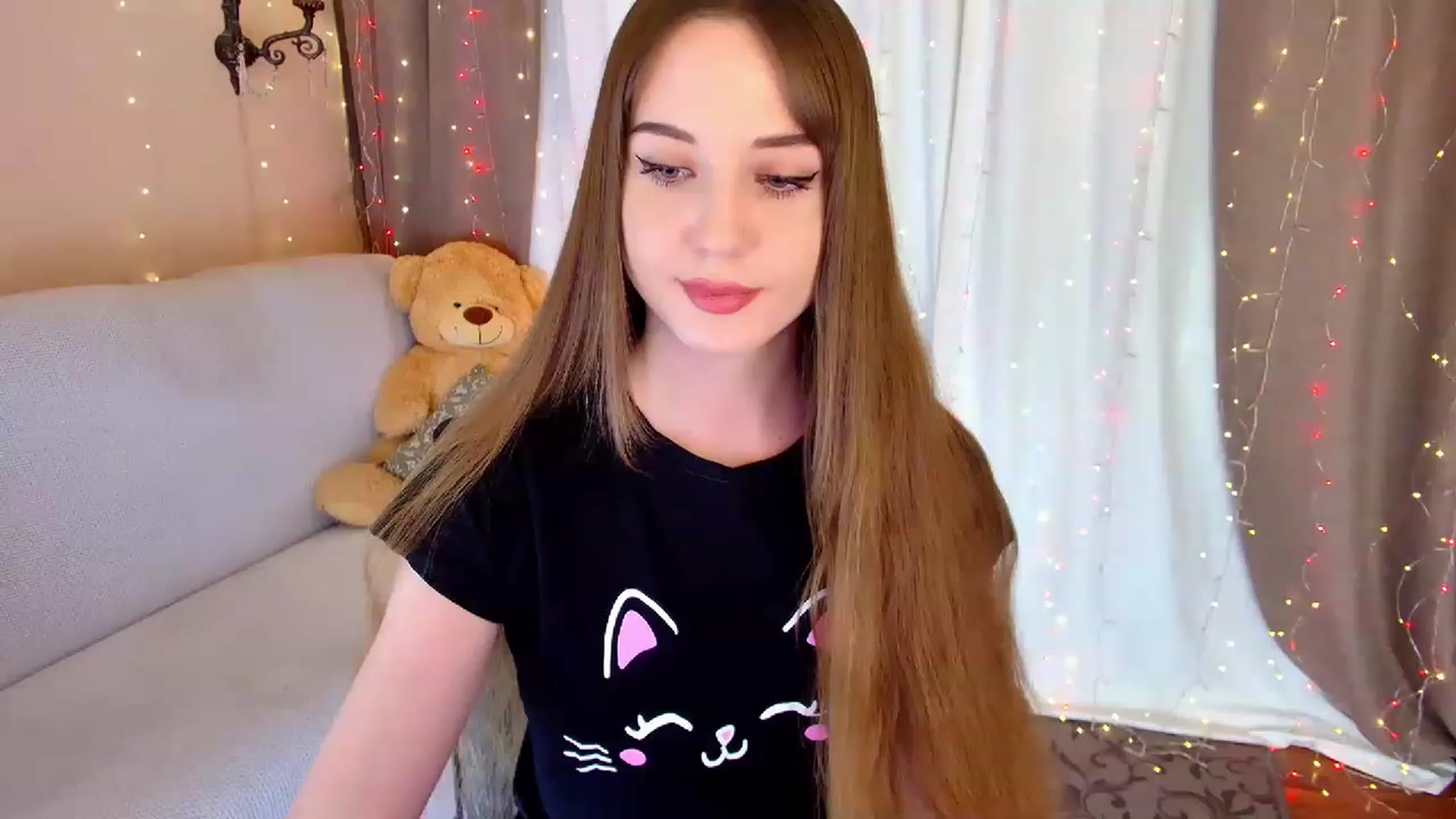 Gallery image thumbnail from Innocent_Soul's myfreecams stream on, 02/24/2023, 18:28 image 14 of 20