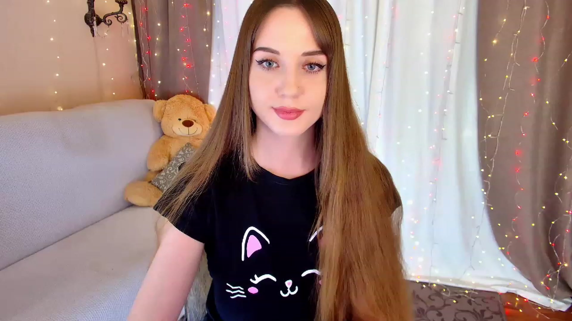 Gallery image thumbnail from Innocent_Soul's myfreecams stream on, 02/24/2023, 18:28 image 18 of 20