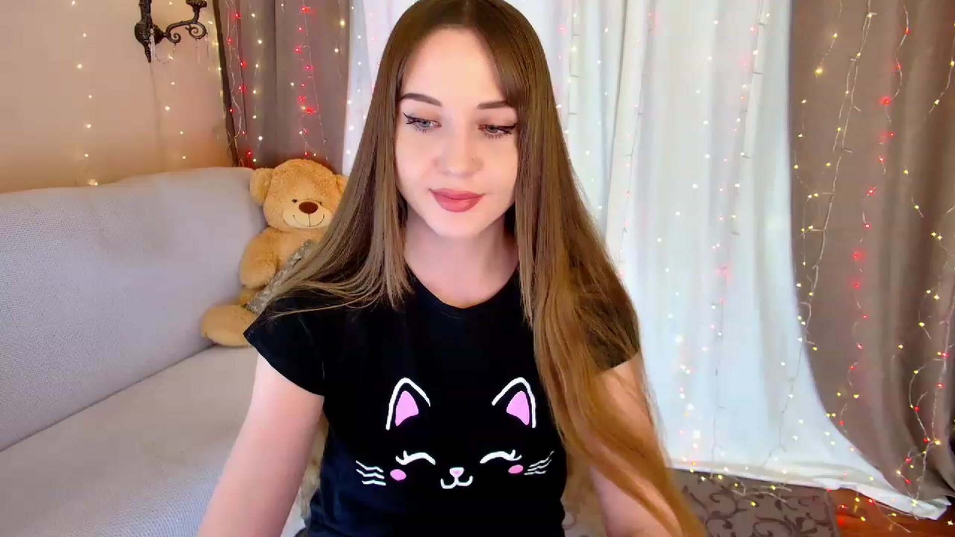 Gallery image thumbnail from Innocent_Soul's myfreecams stream on, 02/24/2023, 19:17 image 9 of 20