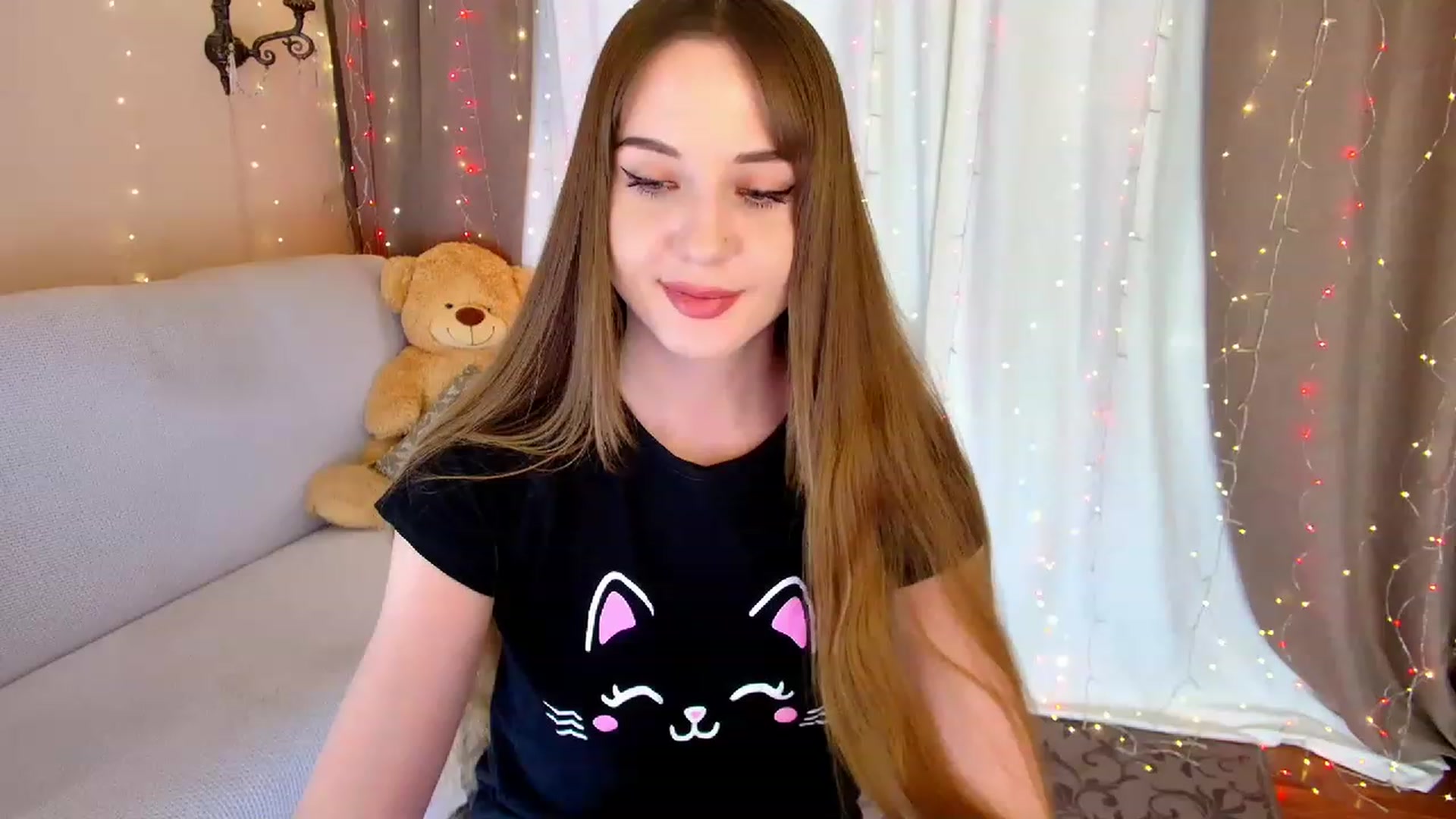 Gallery image thumbnail from Innocent_Soul's myfreecams stream on, 02/24/2023, 19:17 image 17 of 20