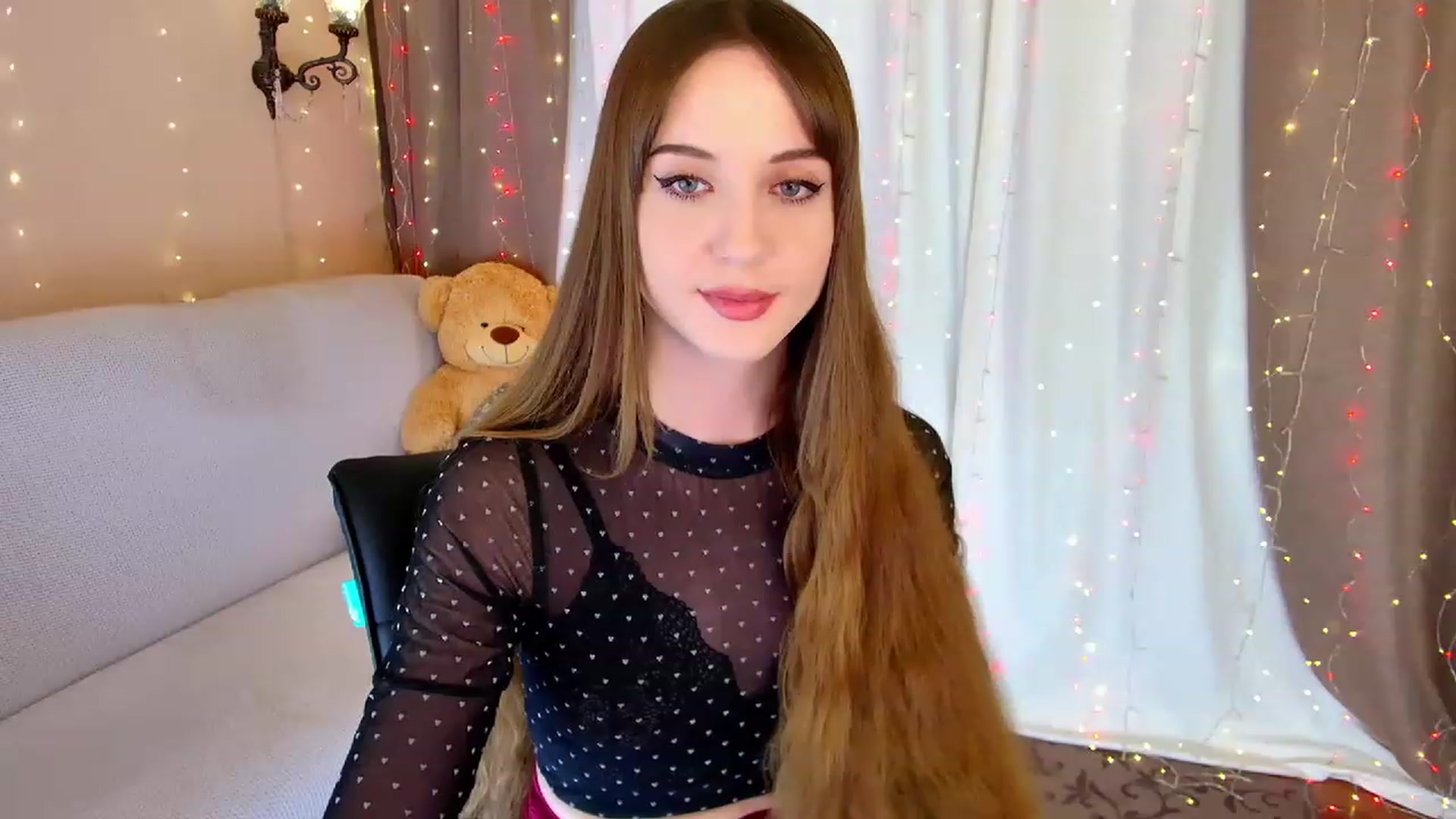 Gallery image thumbnail from Innocent_Soul's myfreecams stream on, 02/25/2023, 16:55 image 2 of 20