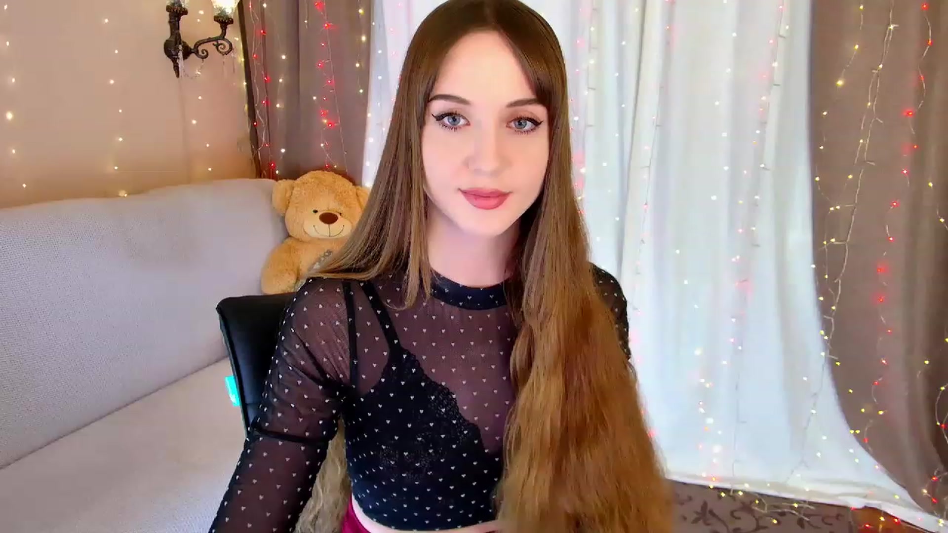 Gallery image thumbnail from Innocent_Soul's myfreecams stream on, 02/25/2023, 16:55 image 3 of 20