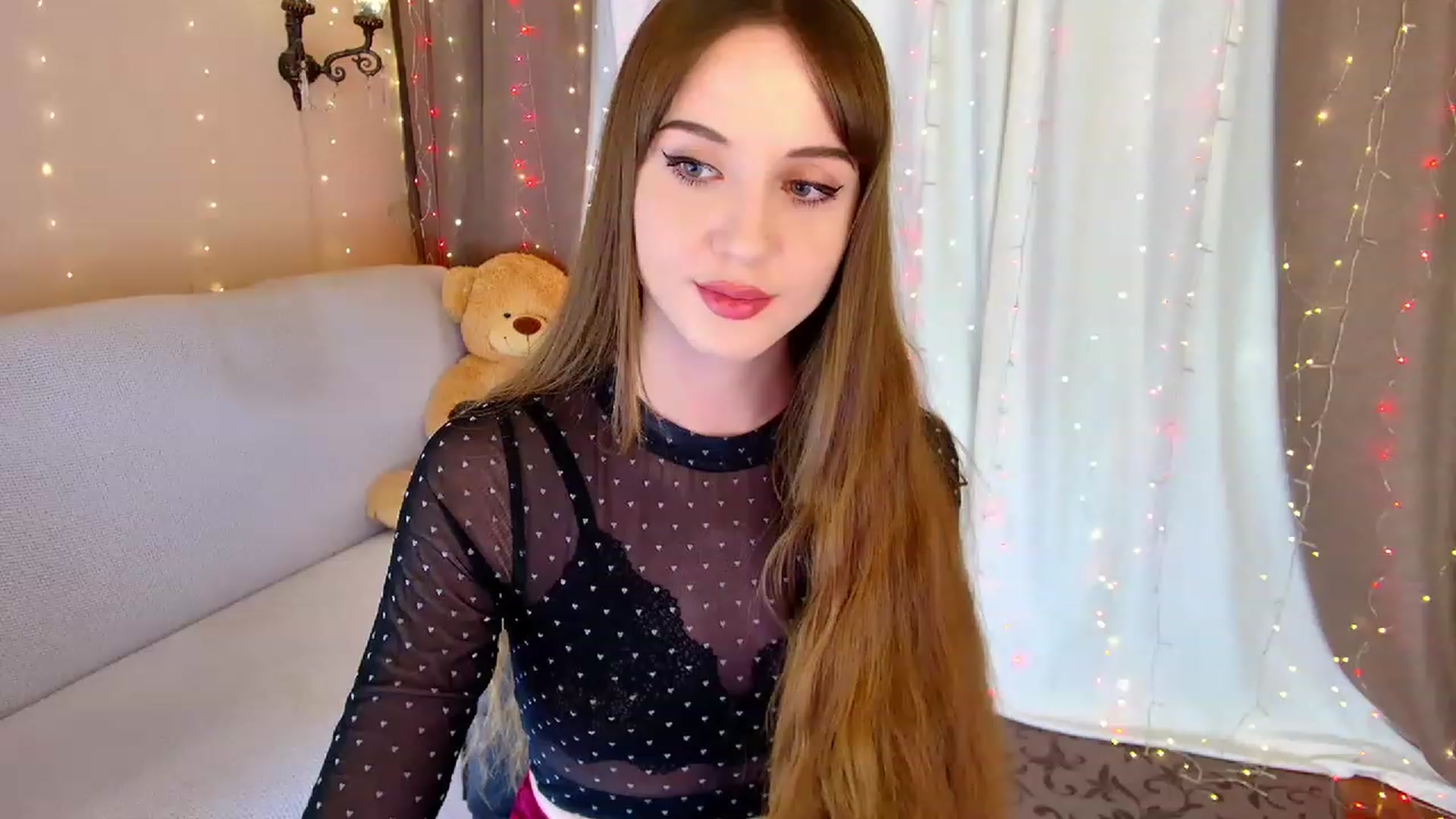 Gallery image thumbnail from Innocent_Soul's myfreecams stream on, 02/25/2023, 17:14 image 7 of 20