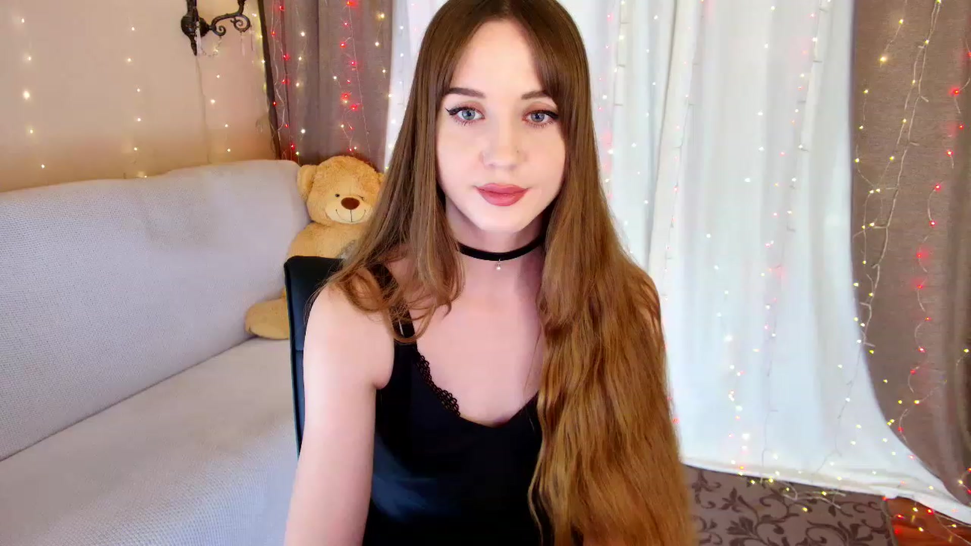 Gallery image thumbnail from Innocent_Soul's myfreecams stream on, 02/26/2023, 16:13 image 5 of 20