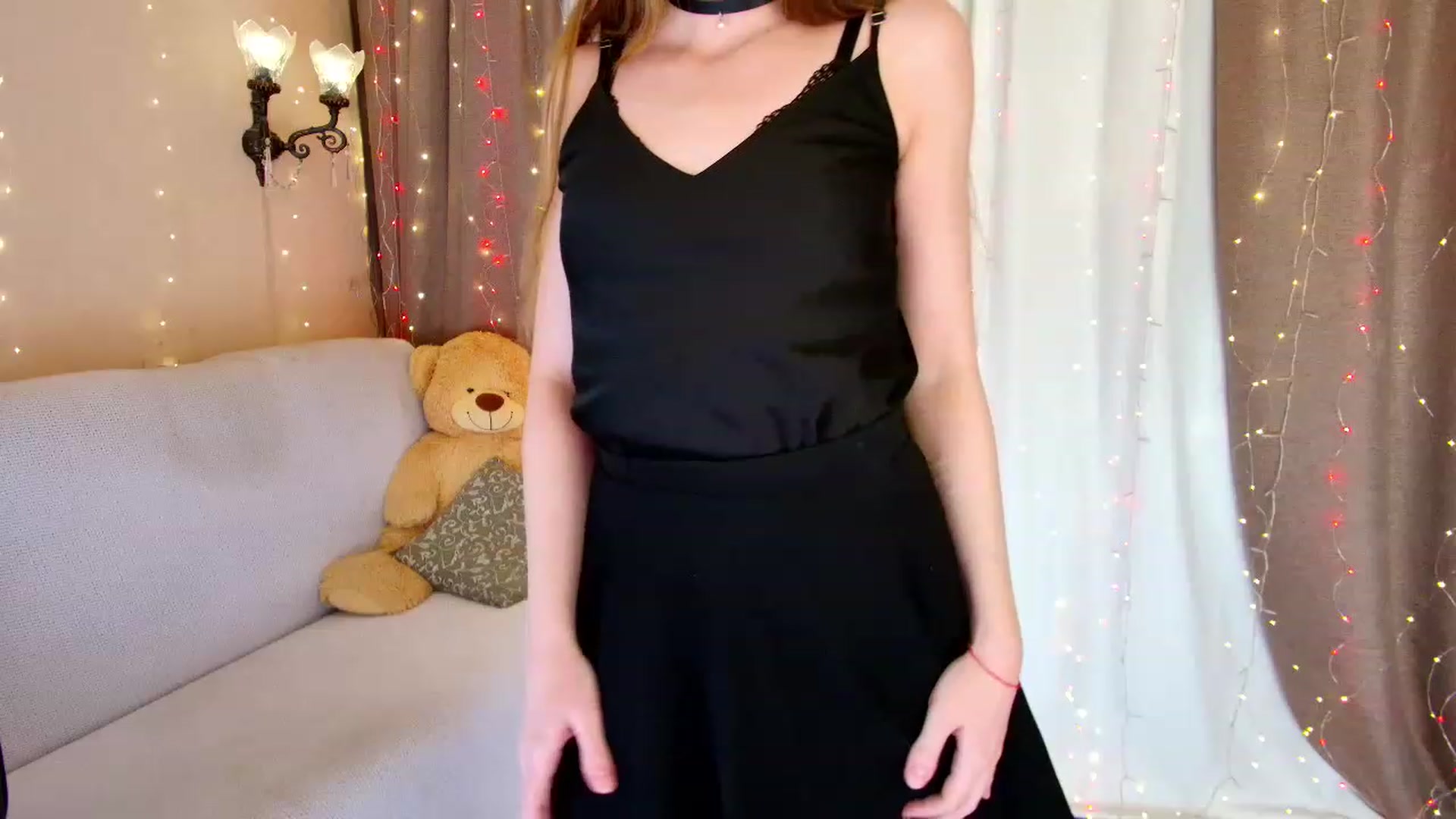 Gallery image thumbnail from Innocent_Soul's myfreecams stream on, 02/26/2023, 18:27 image 7 of 20