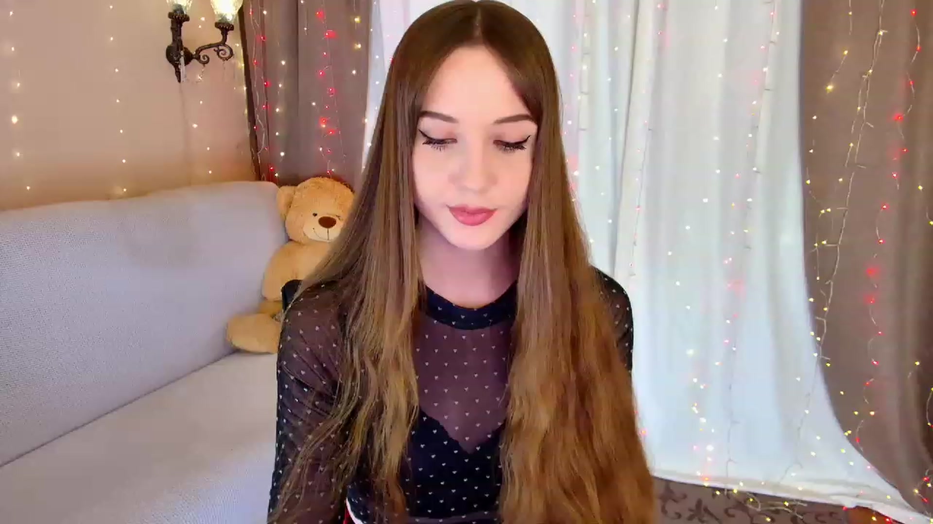 Gallery image thumbnail from Innocent_Soul's myfreecams stream on, 02/28/2023, 15:49 image 18 of 20
