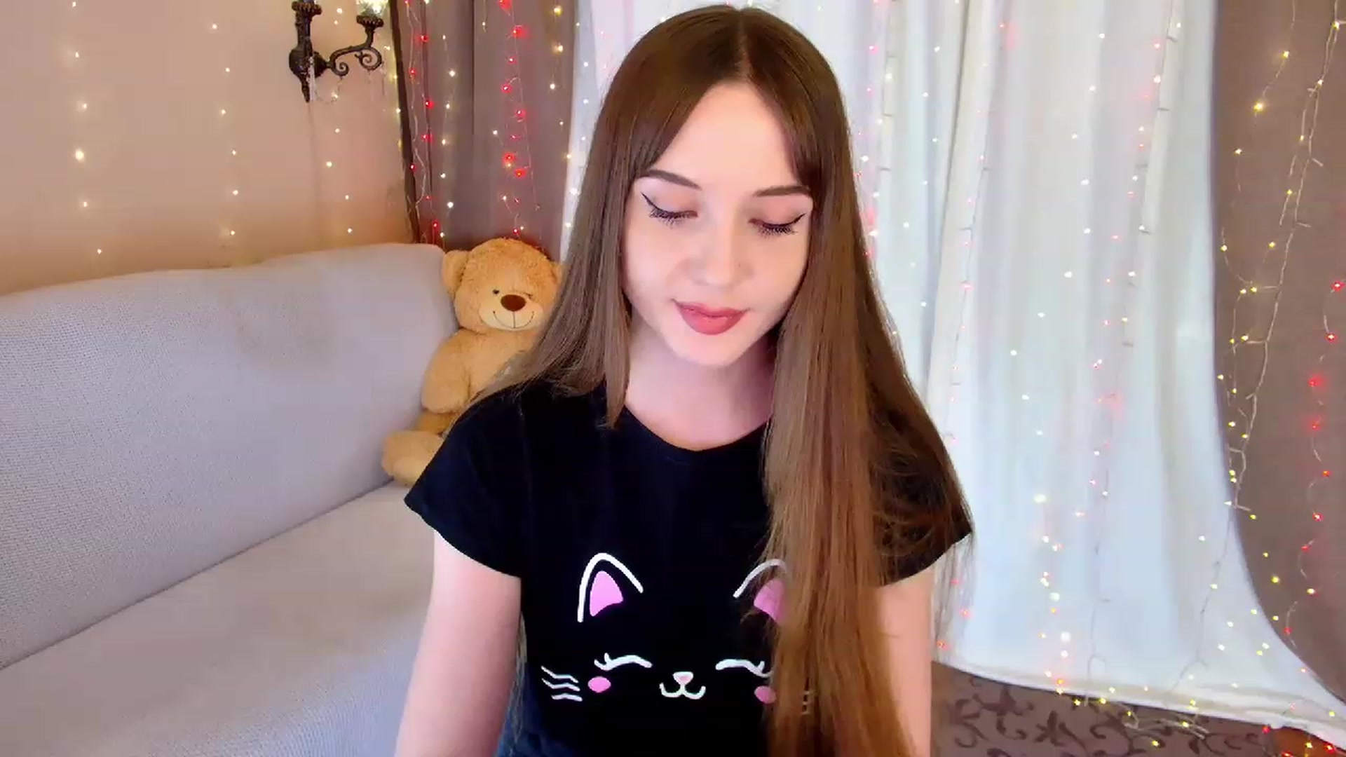 Gallery image thumbnail from Innocent_Soul's myfreecams stream on, 03/04/2023, 18:54 image 17 of 20