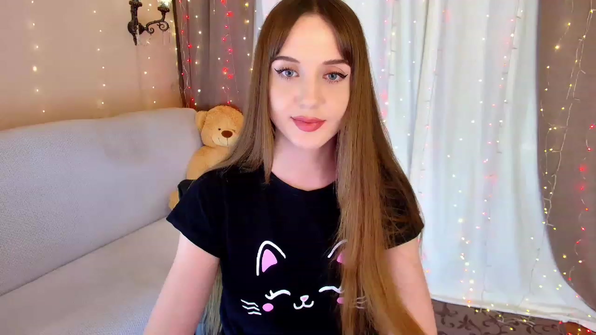Gallery image thumbnail from Innocent_Soul's myfreecams stream on, 03/04/2023, 18:54 image 18 of 20