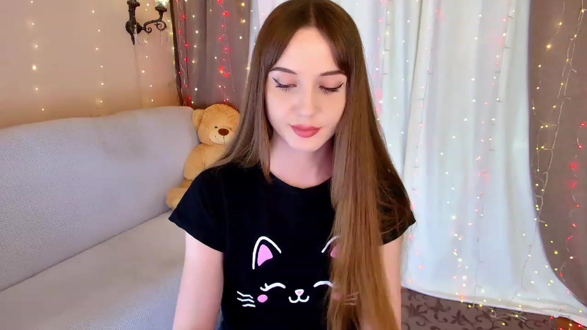 Gallery image thumbnail from Innocent_Soul's myfreecams stream on, 03/04/2023, 18:54 image 10 of 20