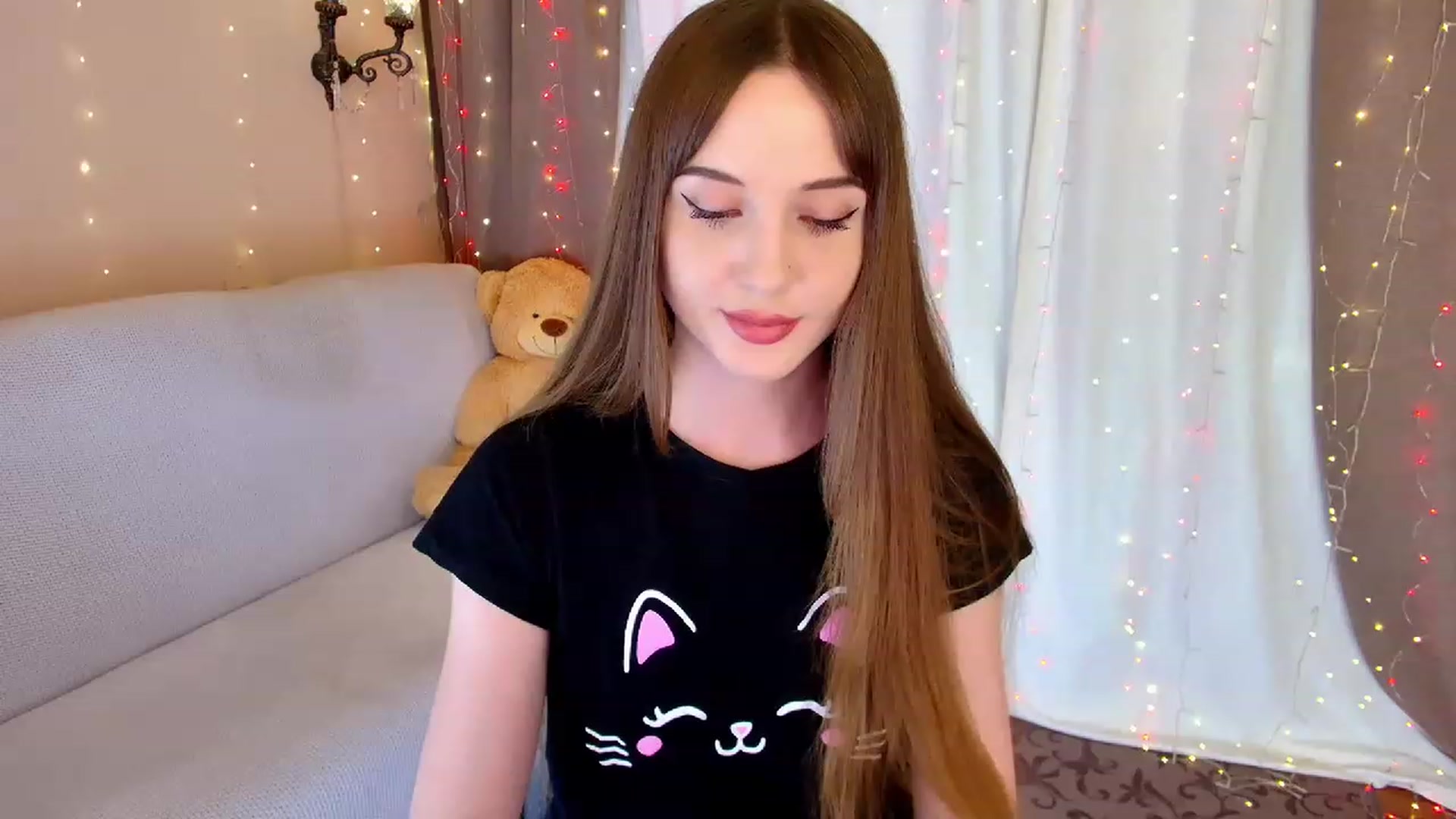 Gallery image thumbnail from Innocent_Soul's myfreecams stream on, 03/04/2023, 18:54 image 12 of 20
