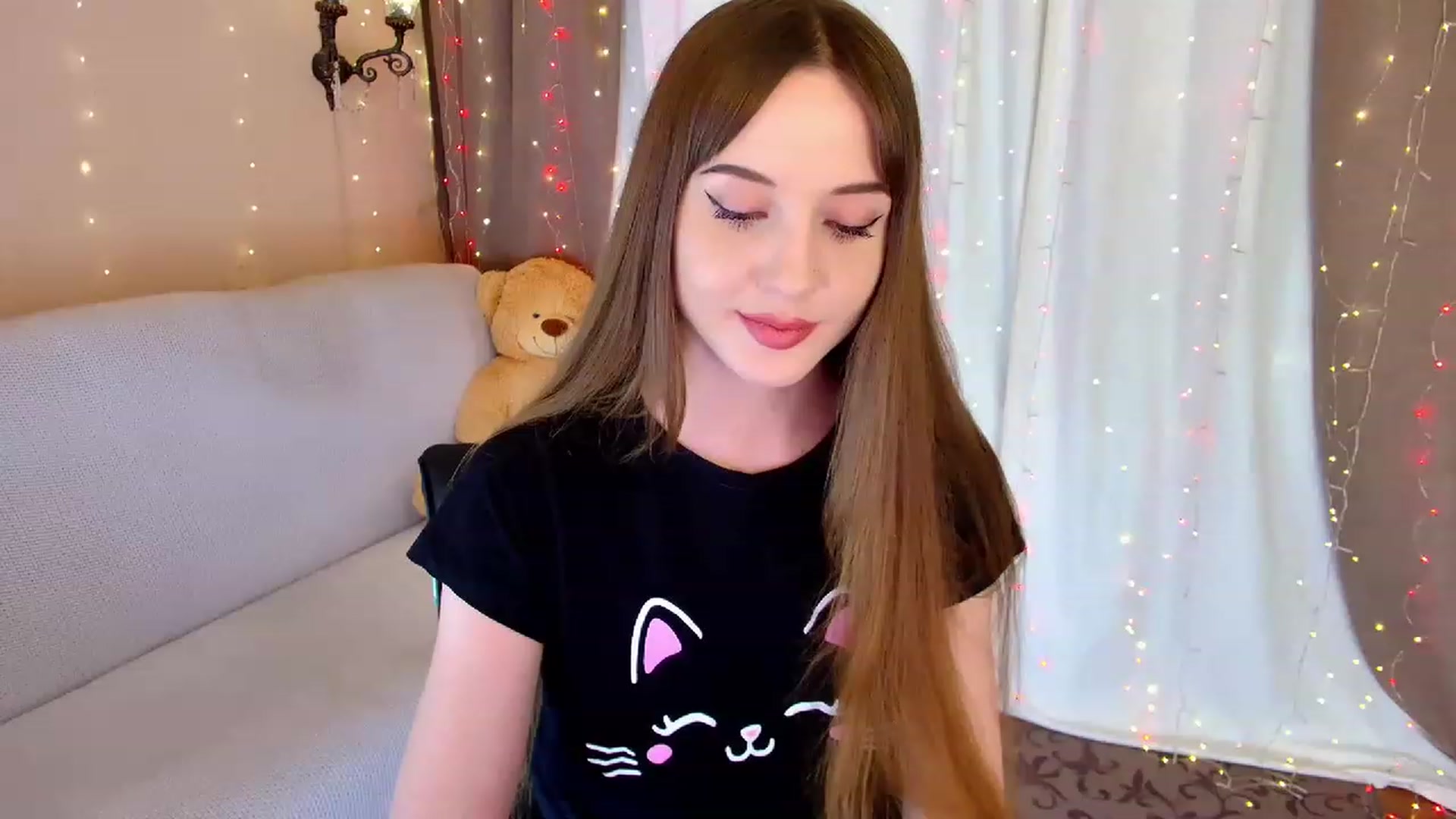 Gallery image thumbnail from Innocent_Soul's myfreecams stream on, 03/04/2023, 18:54 image 20 of 20
