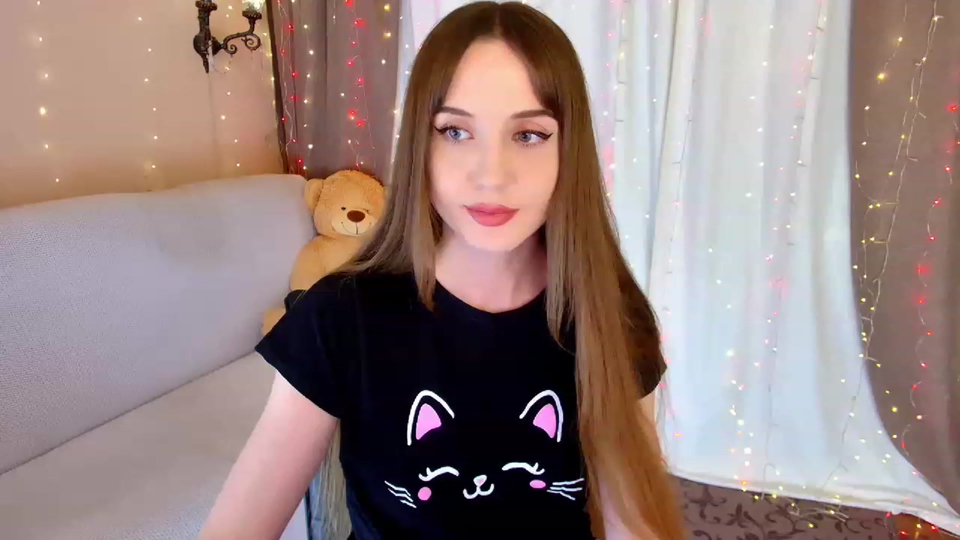 Gallery image thumbnail from Innocent_Soul's myfreecams stream on, 03/04/2023, 18:54 image 1 of 20
