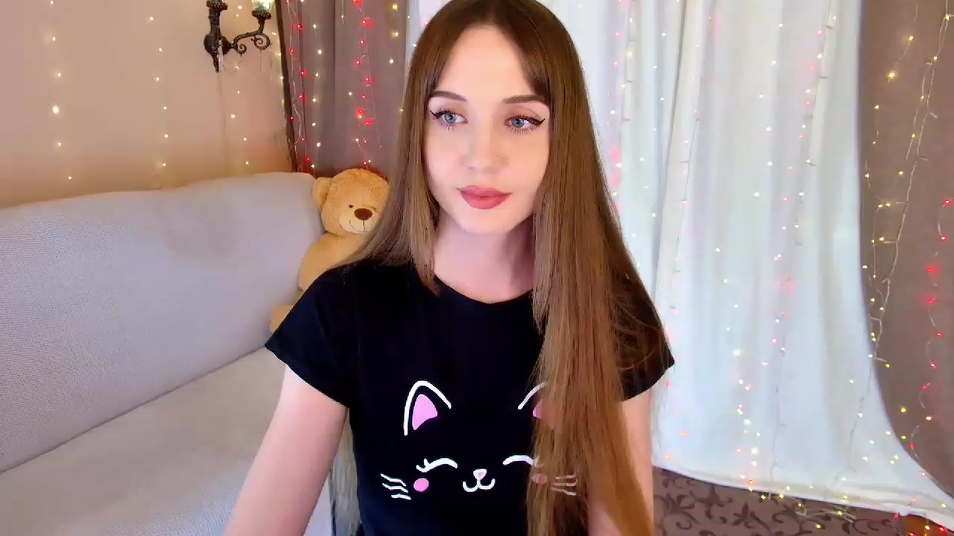 Gallery image thumbnail from Innocent_Soul's myfreecams stream on, 03/04/2023, 18:54 image 9 of 20