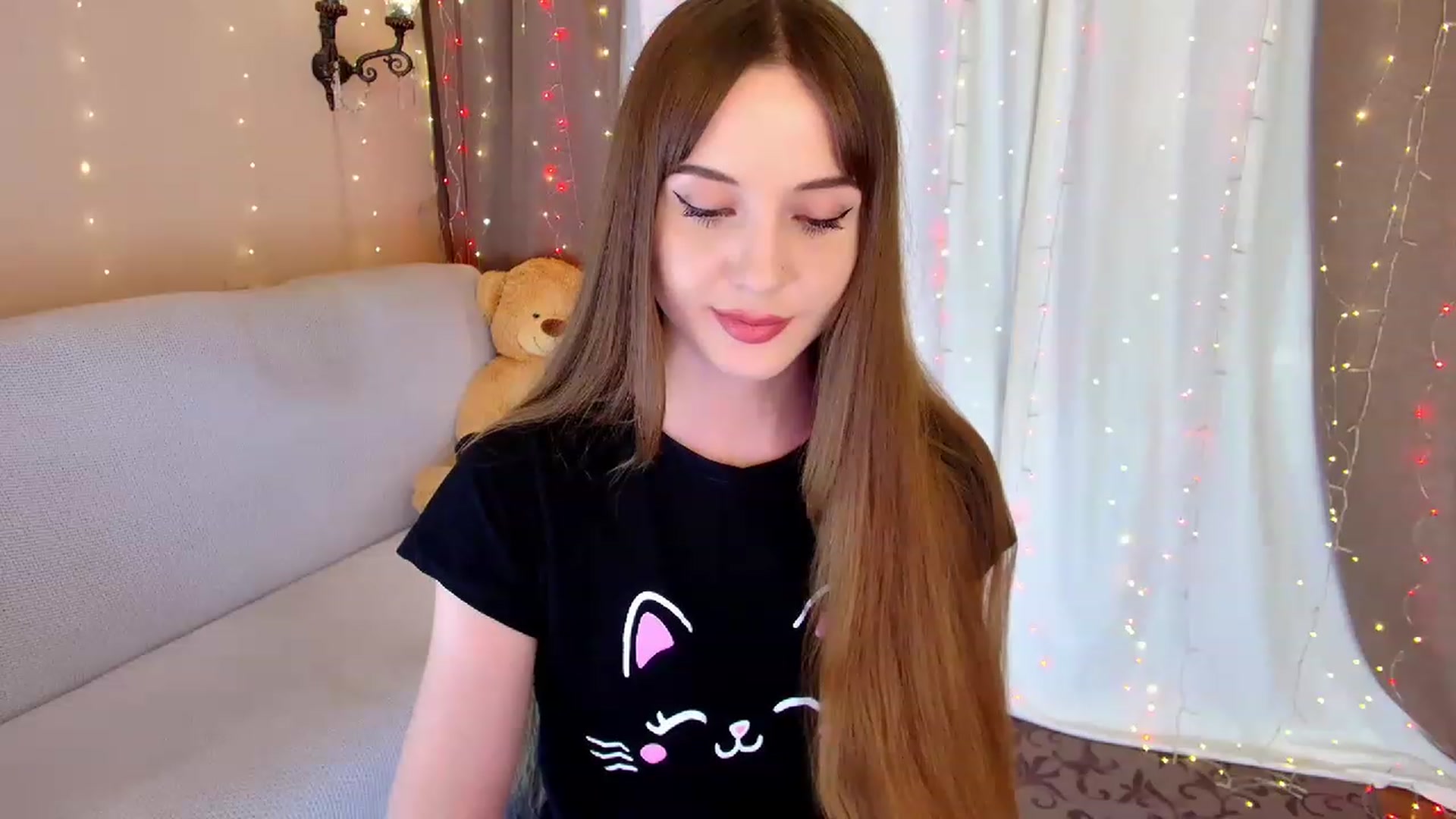 Gallery image thumbnail from Innocent_Soul's myfreecams stream on, 03/04/2023, 19:43 image 10 of 20