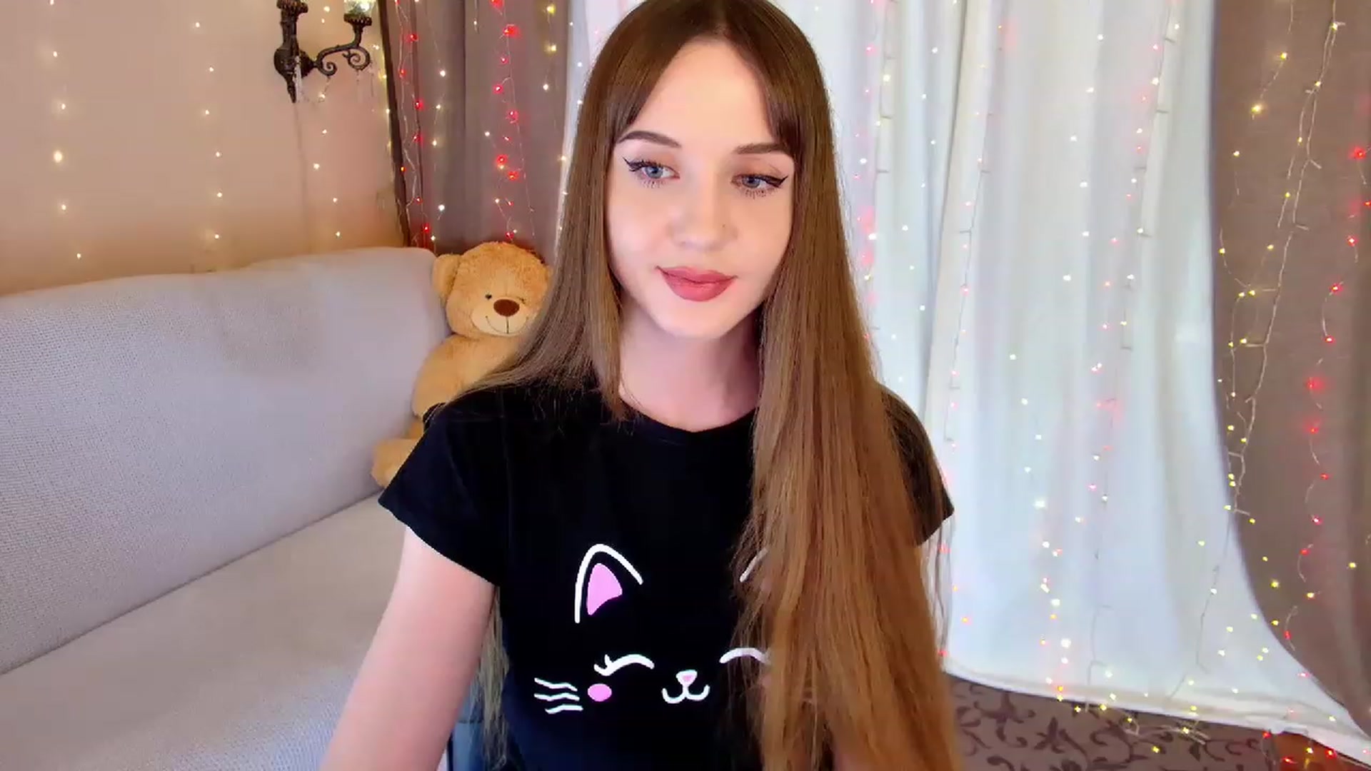 Gallery image thumbnail from Innocent_Soul's myfreecams stream on, 03/04/2023, 19:43 image 18 of 20