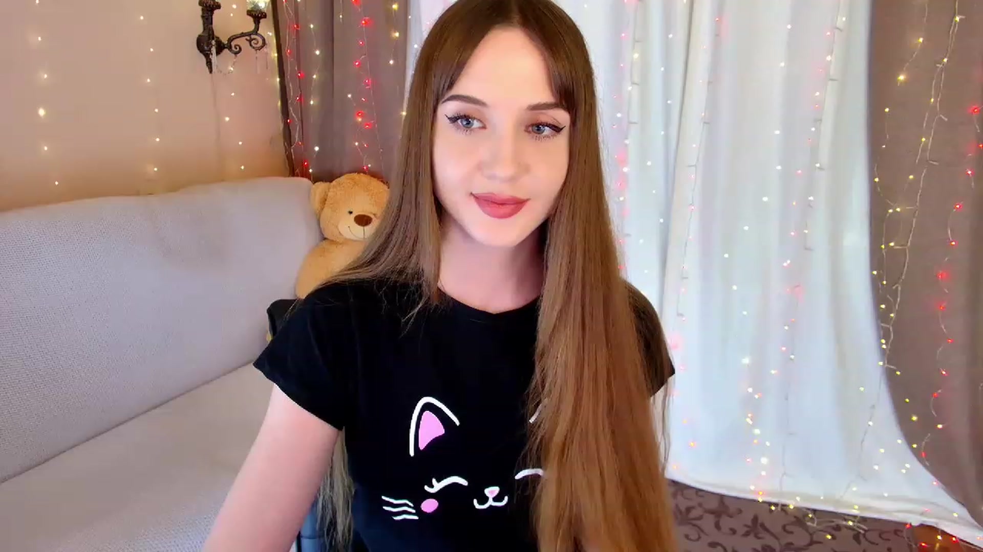 Gallery image thumbnail from Innocent_Soul's myfreecams stream on, 03/04/2023, 19:43 image 15 of 20