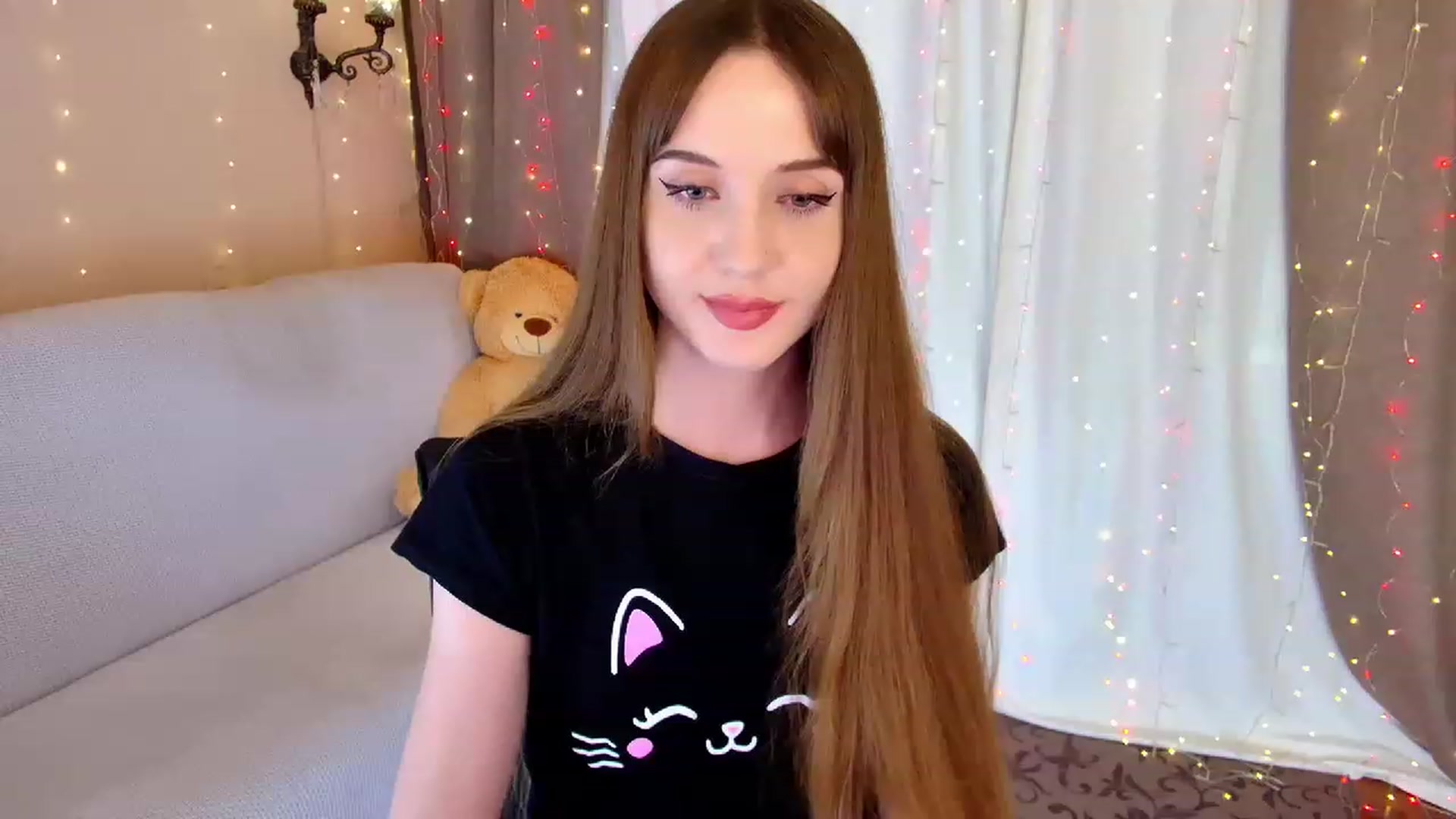 Gallery image thumbnail from Innocent_Soul's myfreecams stream on, 03/04/2023, 19:43 image 16 of 20