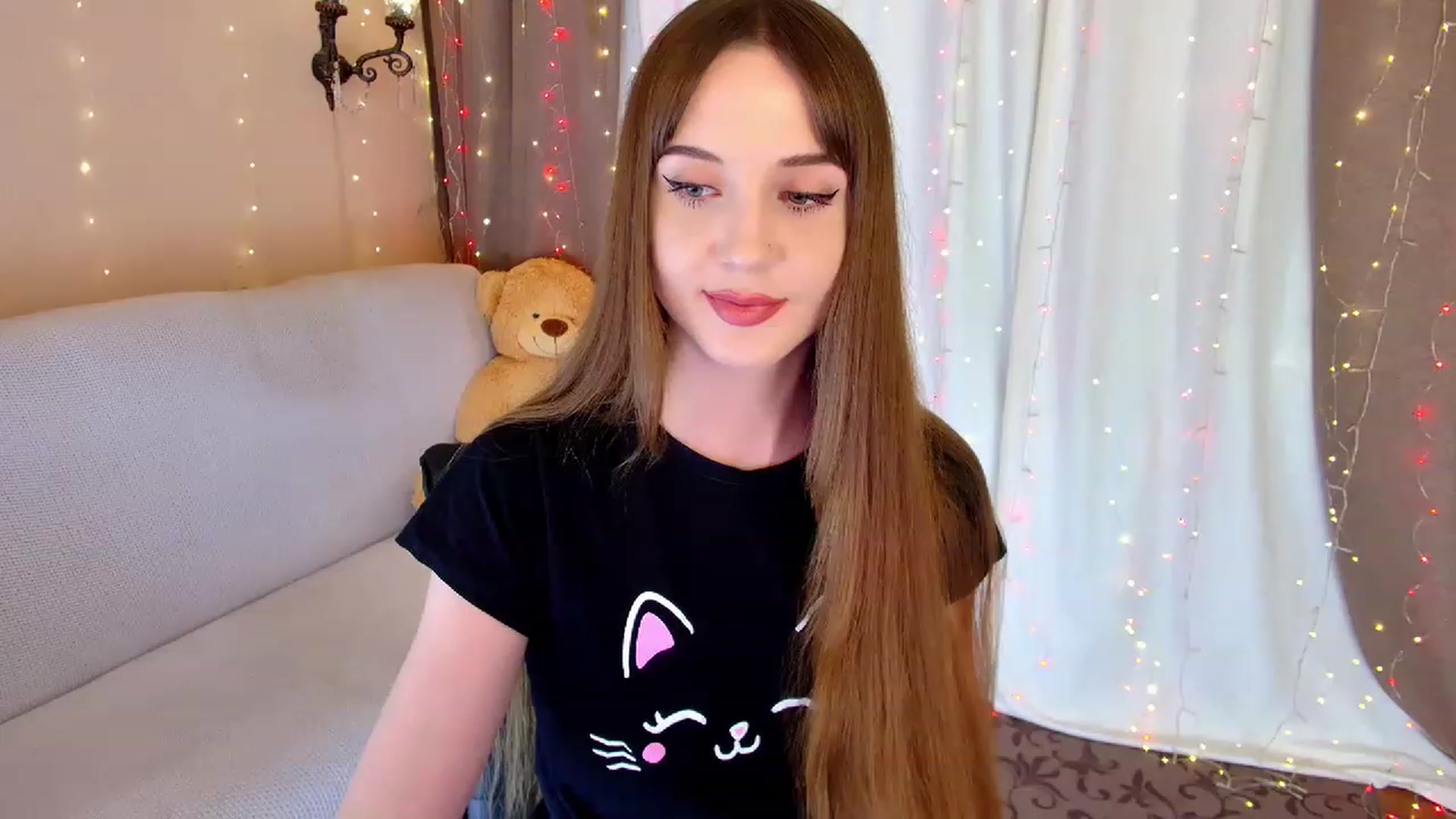 Gallery image thumbnail from Innocent_Soul's myfreecams stream on, 03/04/2023, 19:43 image 13 of 20