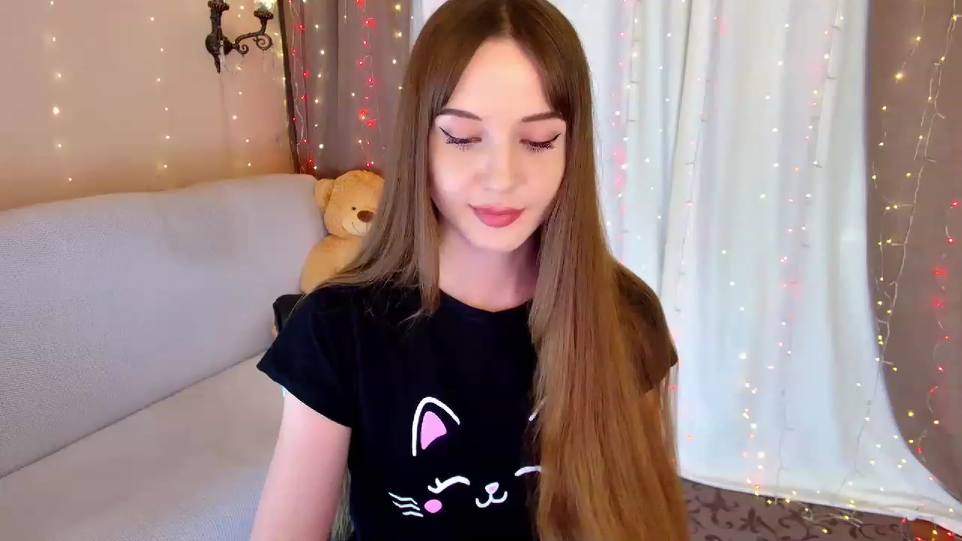 Gallery image thumbnail from Innocent_Soul's myfreecams stream on, 03/04/2023, 19:43 image 12 of 20
