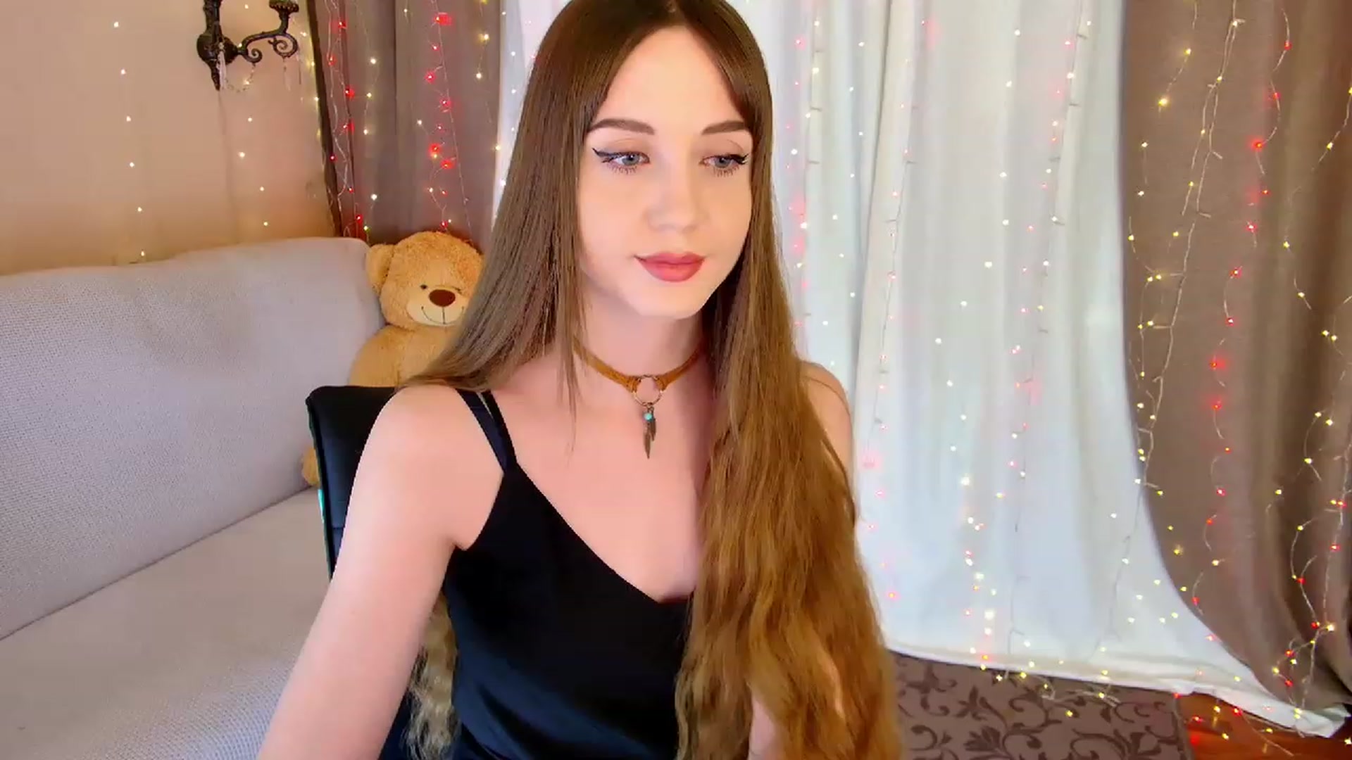 Gallery image thumbnail from Innocent_Soul's myfreecams stream on, 03/07/2023, 15:55 image 8 of 20