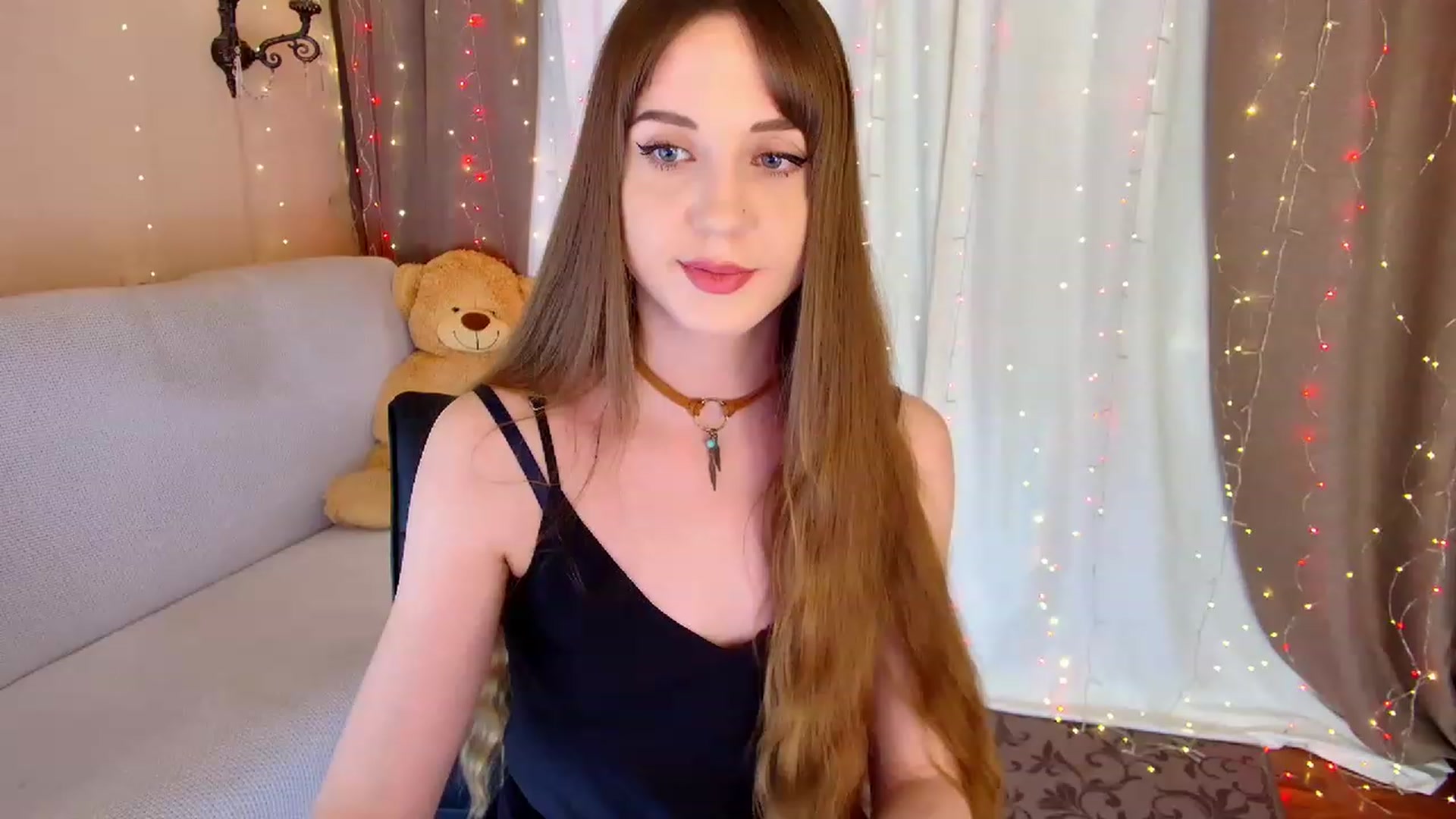 Gallery image thumbnail from Innocent_Soul's myfreecams stream on, 03/07/2023, 16:31 image 1 of 20
