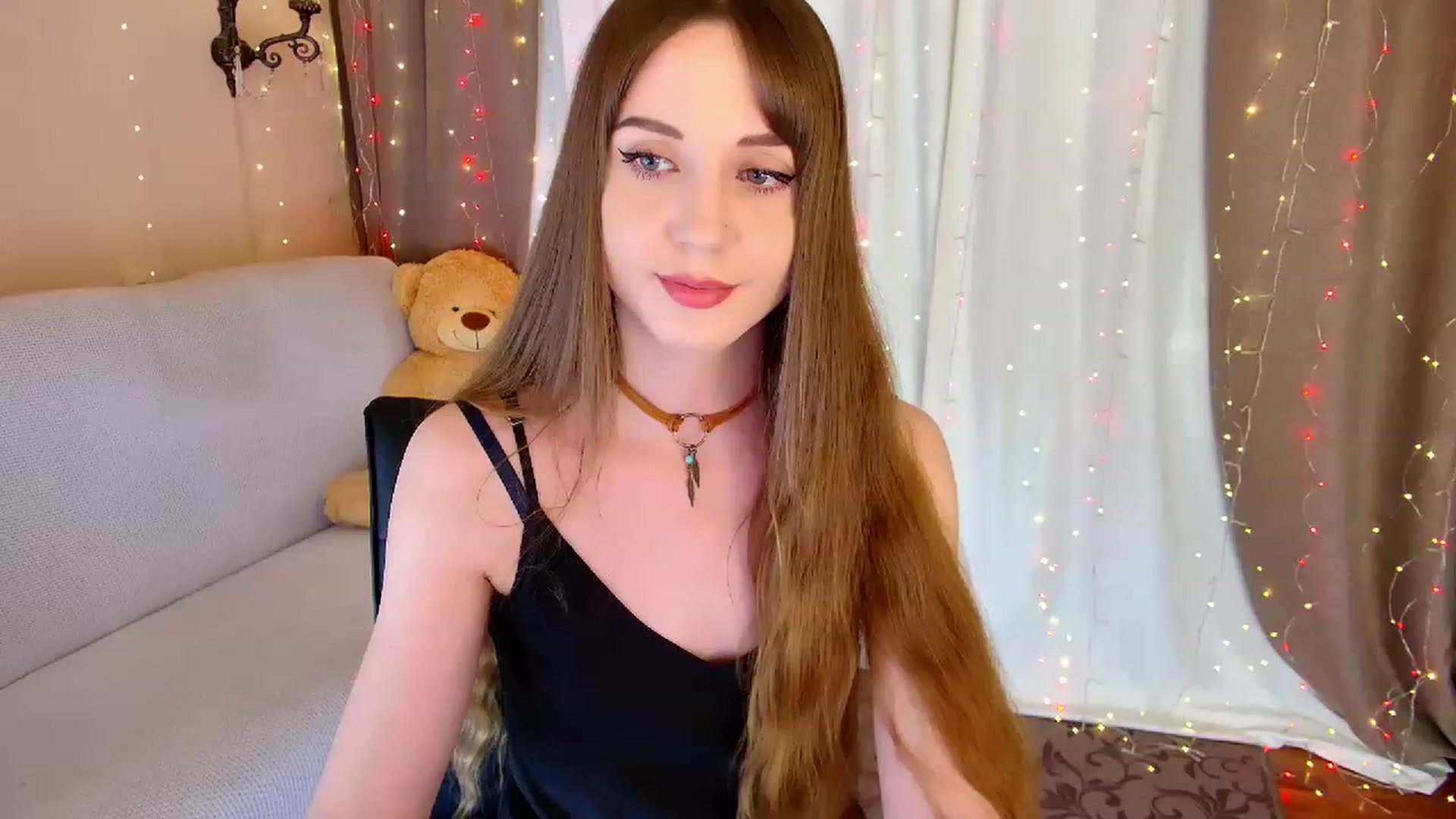 Gallery image thumbnail from Innocent_Soul's myfreecams stream on, 03/07/2023, 16:31 image 10 of 20