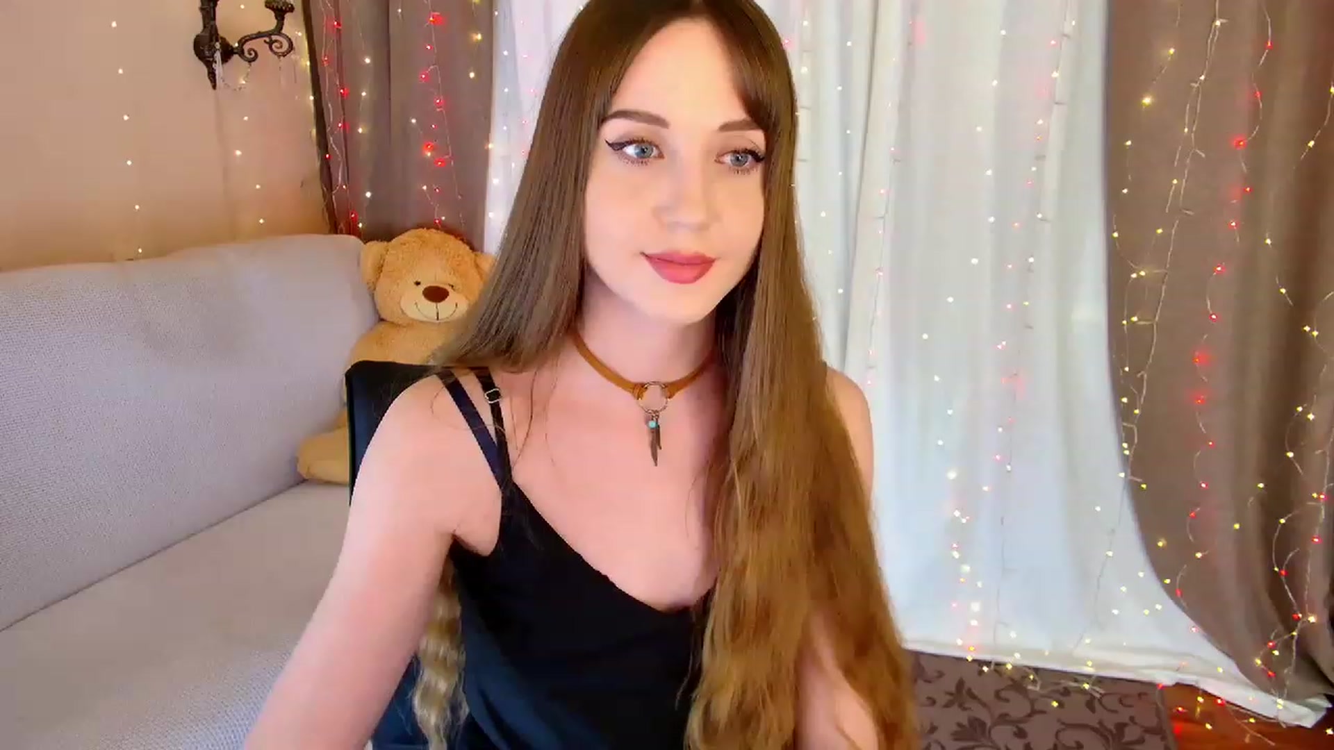 Gallery image thumbnail from Innocent_Soul's myfreecams stream on, 03/07/2023, 16:31 image 13 of 20