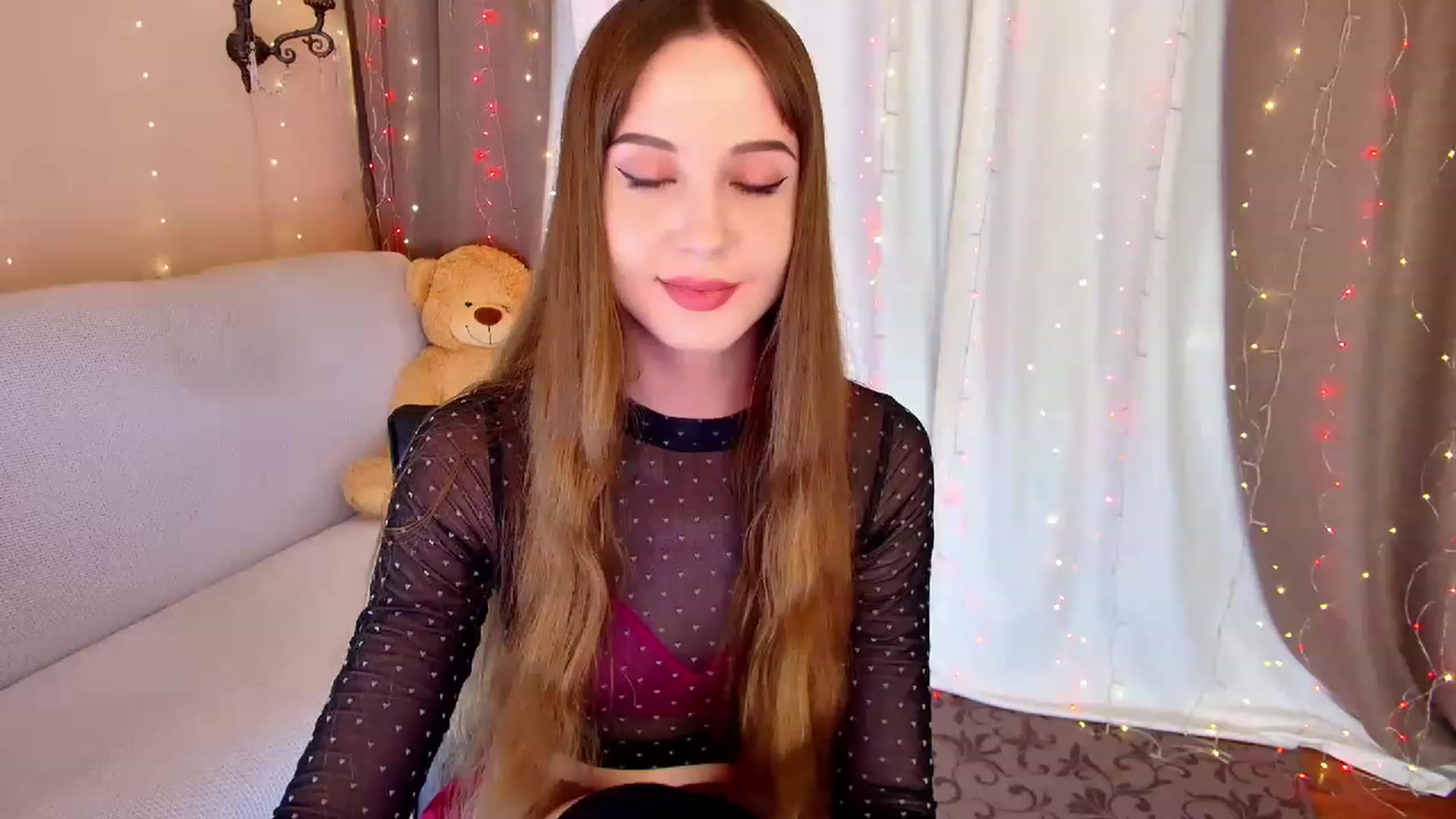 Gallery image thumbnail from Innocent_Soul's myfreecams stream on, 03/09/2023, 15:51 image 10 of 20