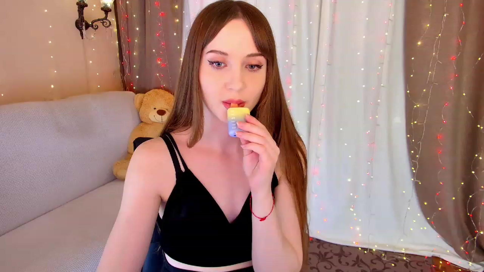 Gallery image thumbnail from Innocent_Soul's myfreecams stream on, 03/10/2023, 20:03 image 1 of 20