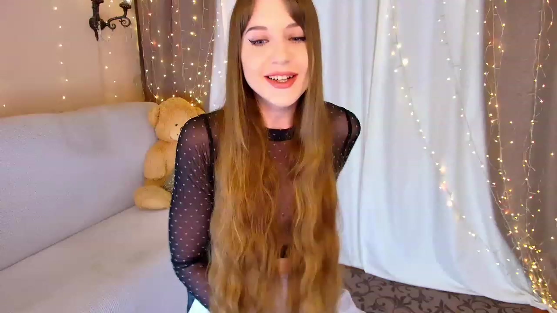 Gallery image thumbnail from Innocent_Soul's myfreecams stream on, 03/14/2023, 14:23 image 4 of 20