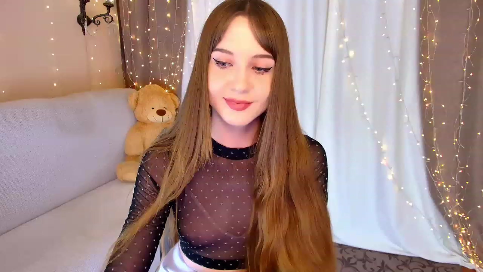 Gallery image thumbnail from Innocent_Soul's myfreecams stream on, 03/14/2023, 16:08 image 5 of 20