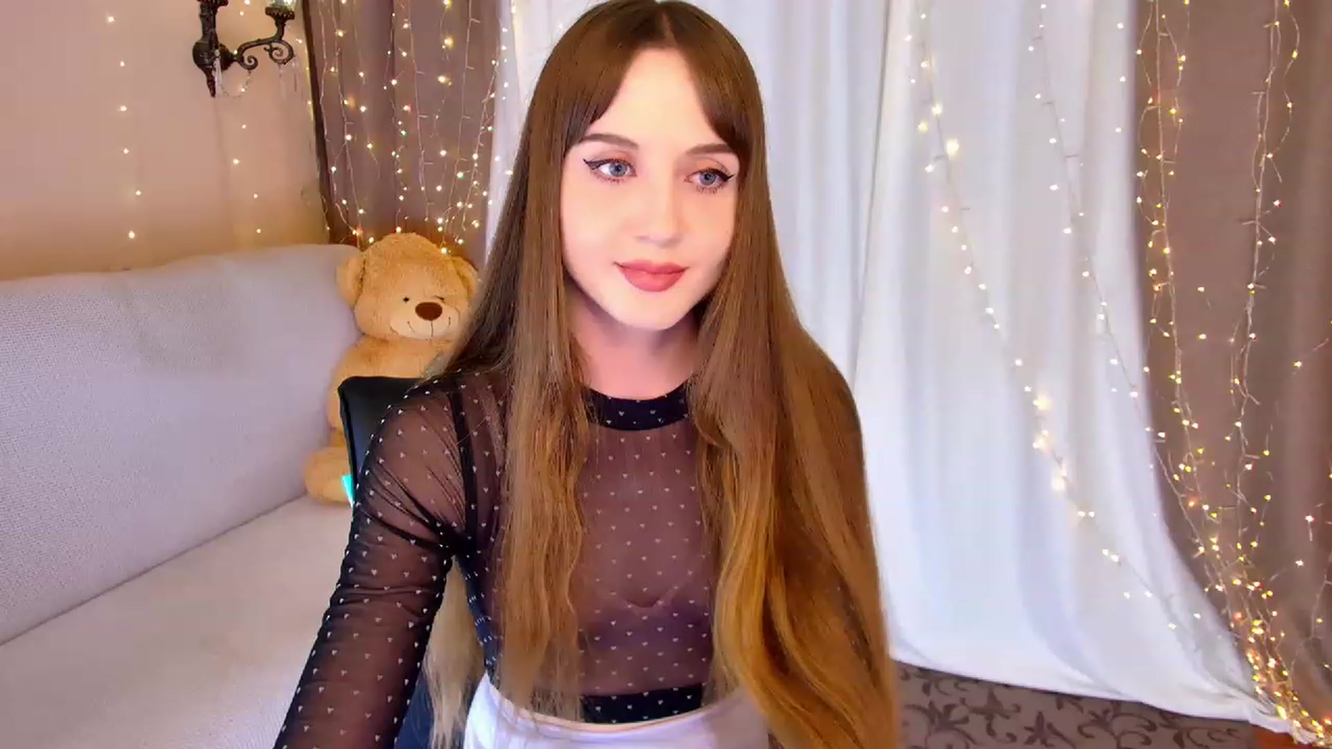Gallery image thumbnail from Innocent_Soul's myfreecams stream on, 03/14/2023, 18:51 image 9 of 20