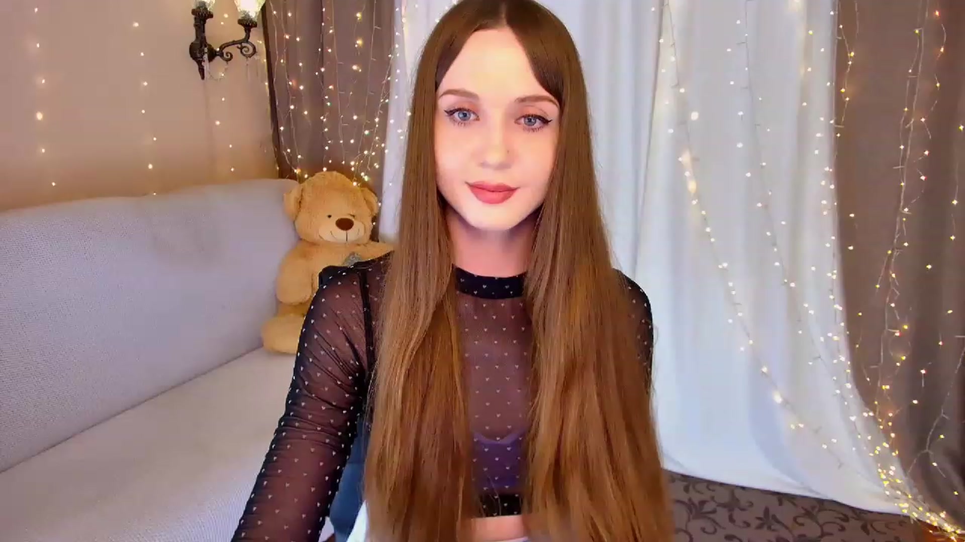 Gallery image thumbnail from Innocent_Soul's myfreecams stream on, 03/18/2023, 17:16 image 3 of 20