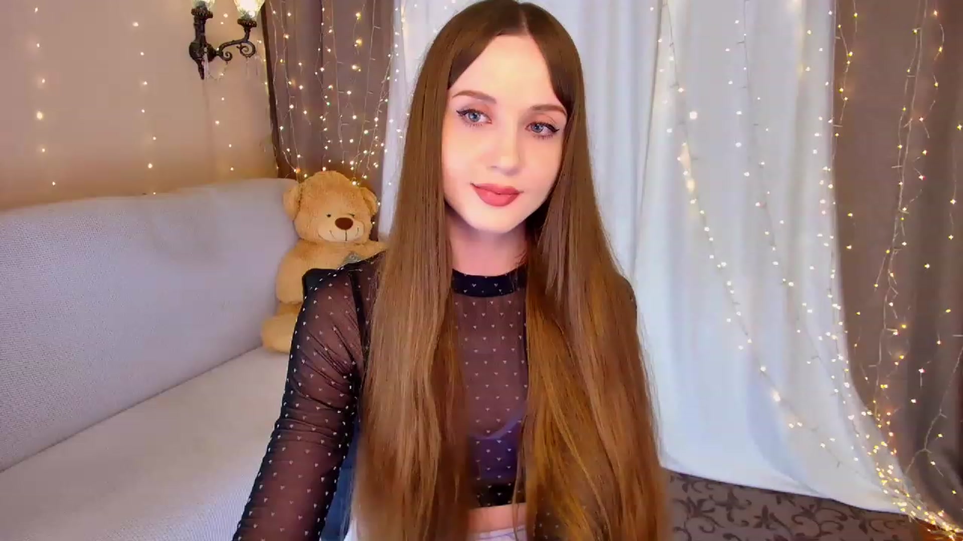 Gallery image thumbnail from Innocent_Soul's myfreecams stream on, 03/18/2023, 17:16 image 16 of 20