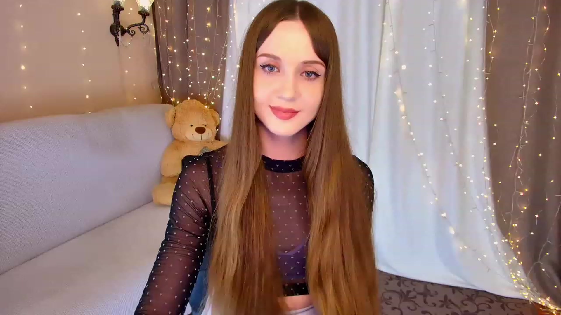 Gallery image thumbnail from Innocent_Soul's myfreecams stream on, 03/18/2023, 17:16 image 8 of 20