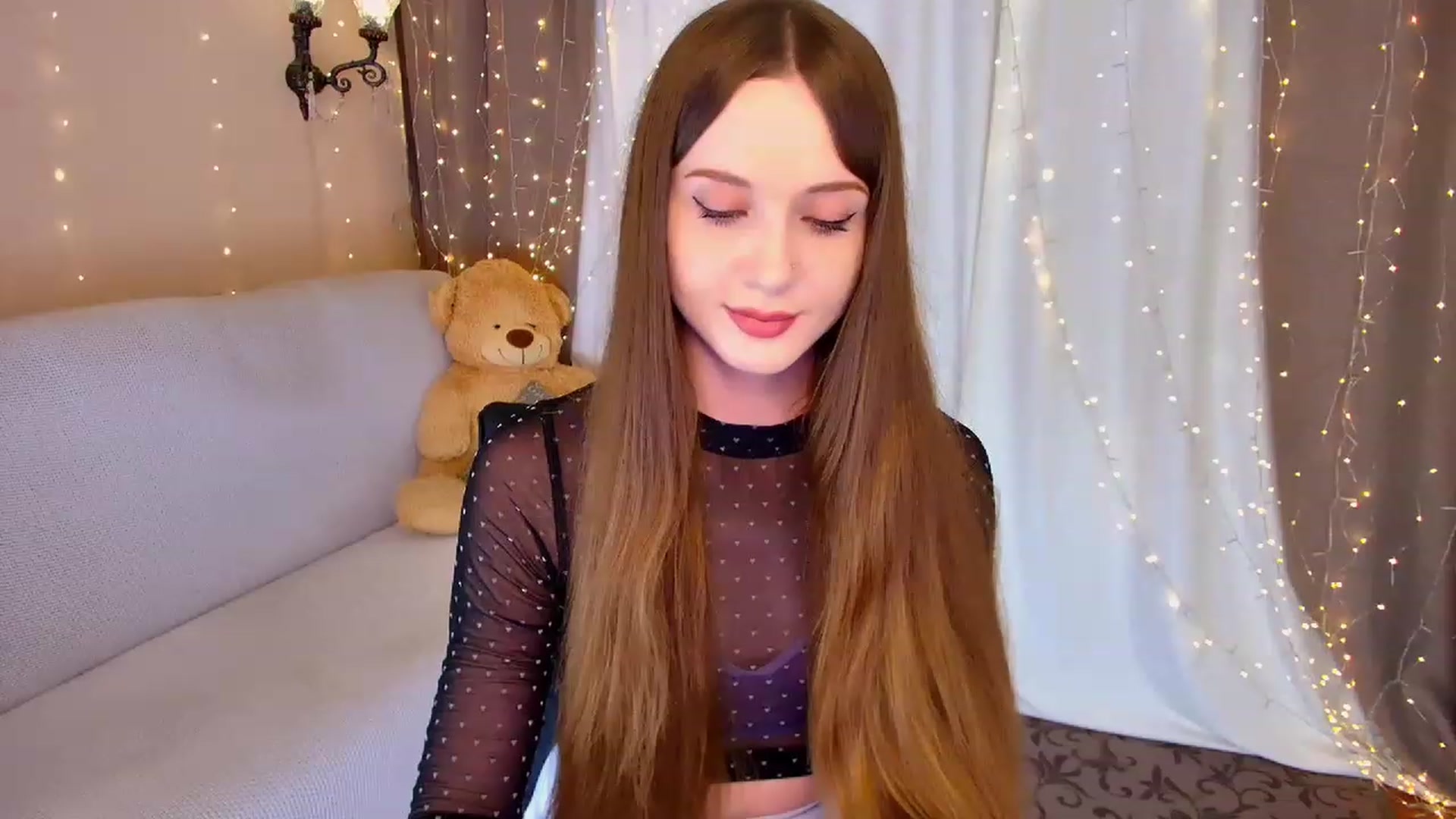 Gallery image thumbnail from Innocent_Soul's myfreecams stream on, 03/18/2023, 17:16 image 12 of 20