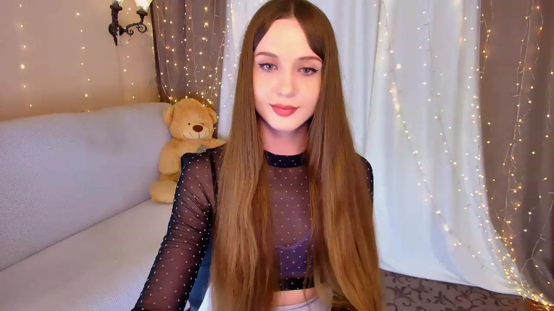 Gallery image thumbnail from Innocent_Soul's myfreecams stream on, 03/18/2023, 17:16 image 18 of 20