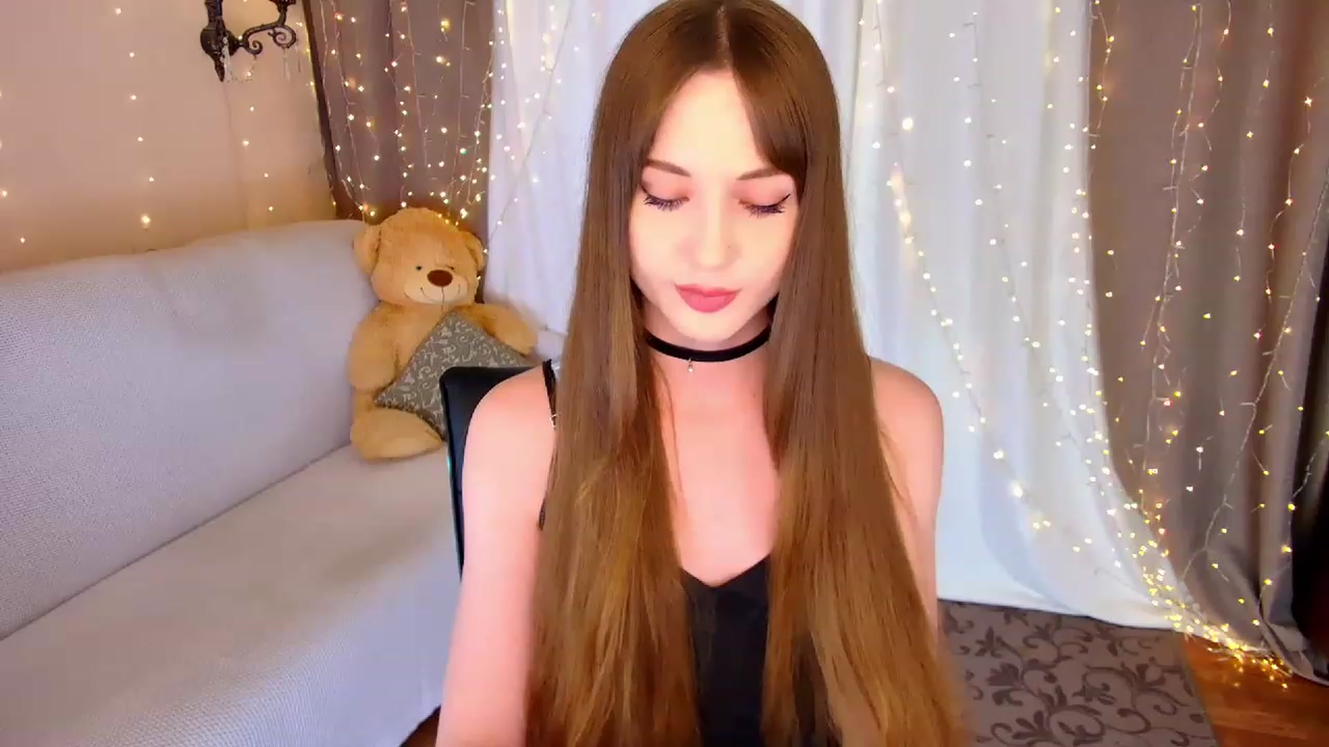 Gallery image thumbnail from Innocent_Soul's myfreecams stream on, 04/12/2023, 18:32 image 20 of 20