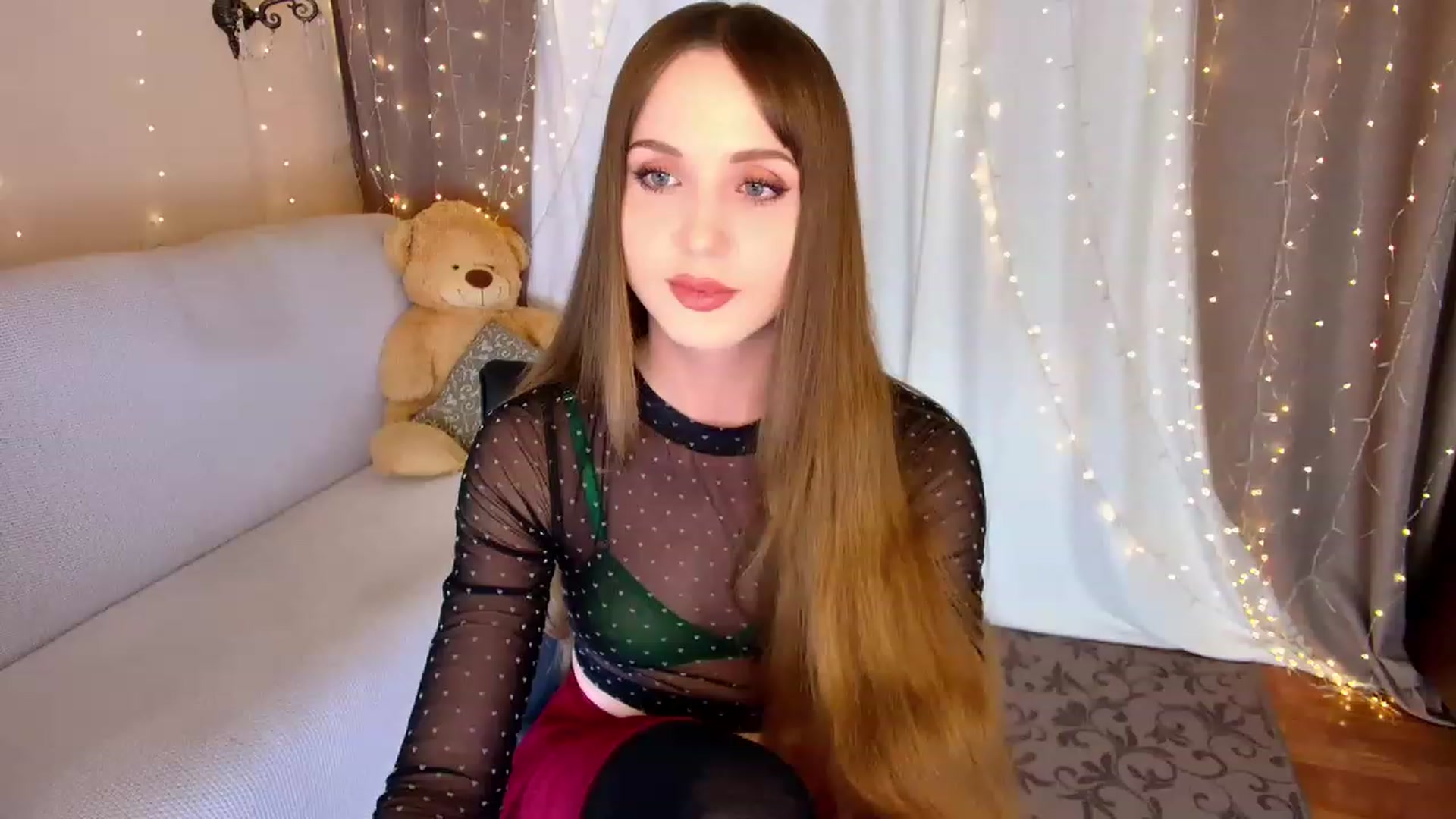 Gallery image thumbnail from Innocent_Soul's myfreecams stream on, 04/16/2023, 19:19 image 3 of 20