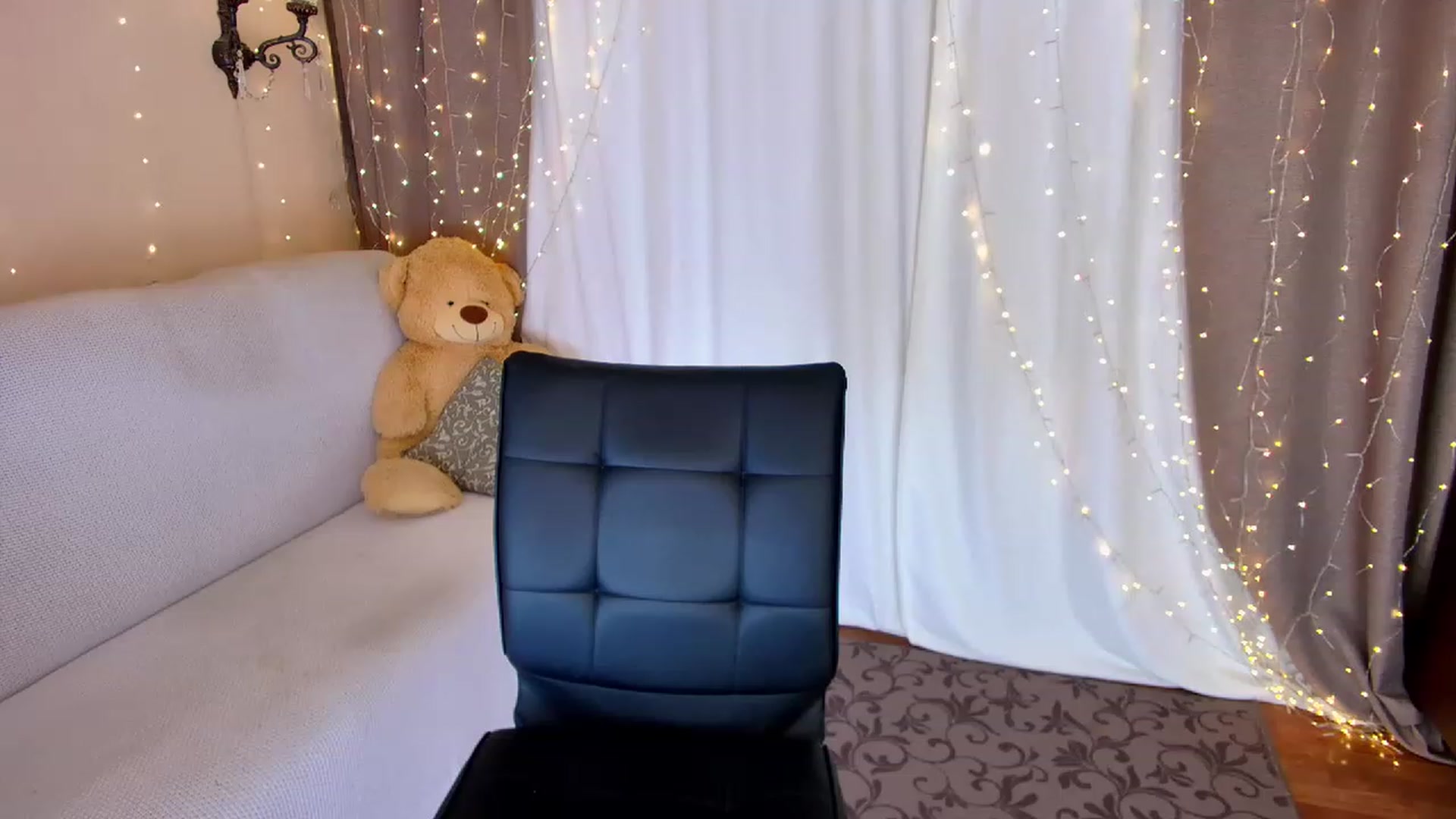 Gallery image thumbnail from Innocent_Soul's myfreecams stream on, 04/17/2023, 15:05 image 20 of 20
