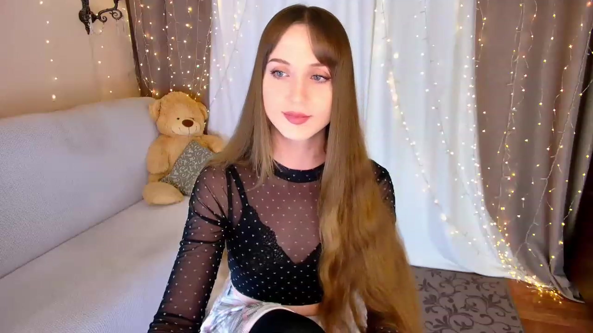 Gallery image thumbnail from Innocent_Soul's myfreecams stream on, 04/19/2023, 15:15 image 14 of 20