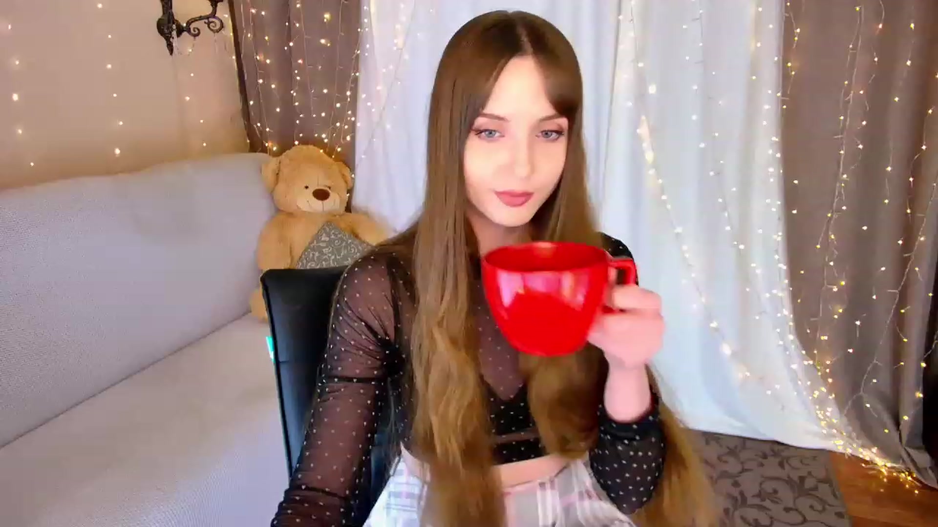 Gallery image thumbnail from Innocent_Soul's myfreecams stream on, 04/19/2023, 17:41 image 20 of 20