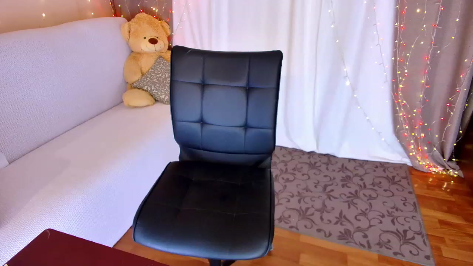 Gallery image thumbnail from Innocent_Soul's myfreecams stream on, 04/25/2023, 20:52 image 20 of 20
