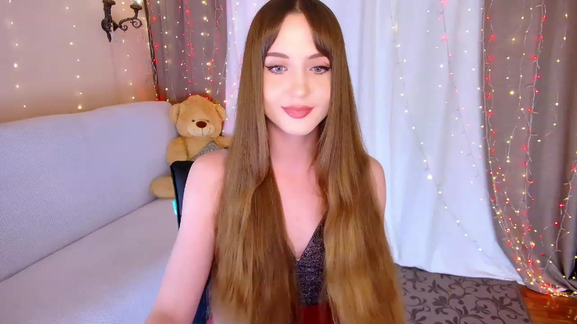 Gallery image thumbnail from Innocent_Soul's myfreecams stream on, 05/02/2023, 18:50 image 11 of 20