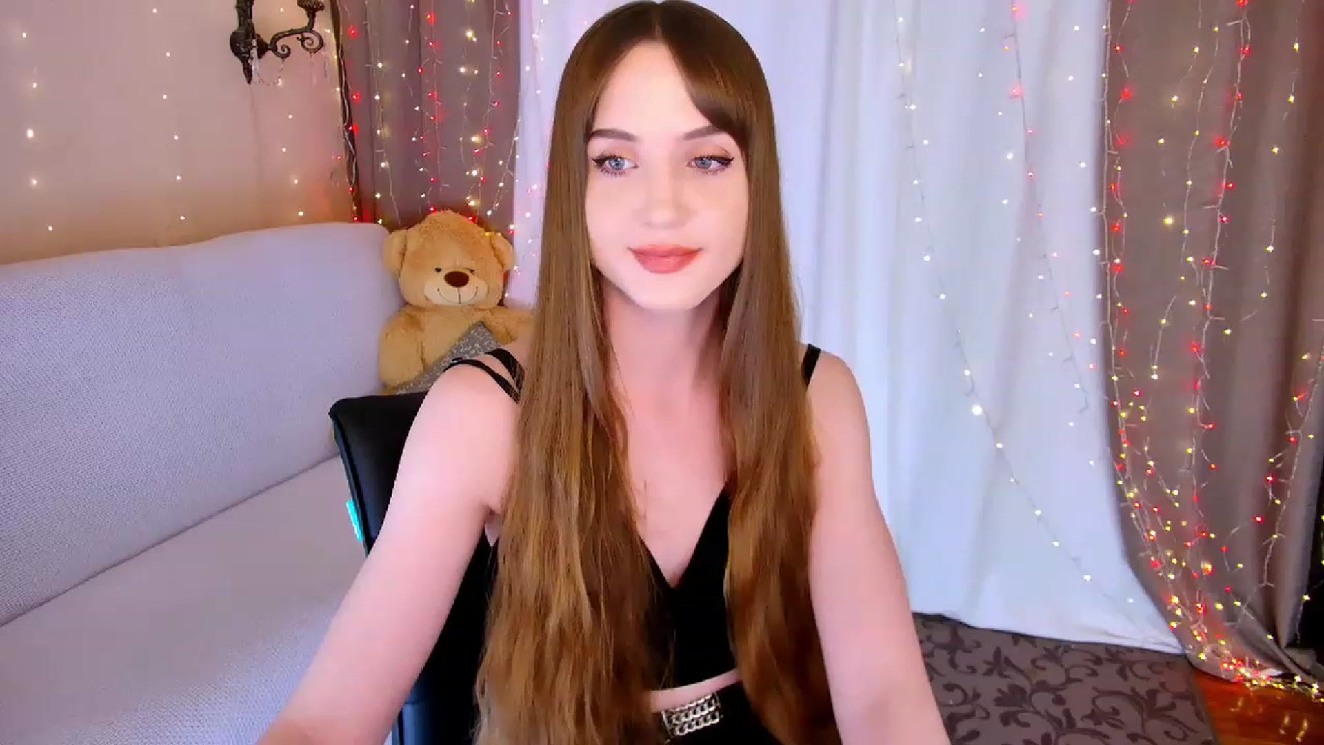 Gallery image thumbnail from Innocent_Soul's myfreecams stream on, 05/10/2023, 18:46 image 16 of 20