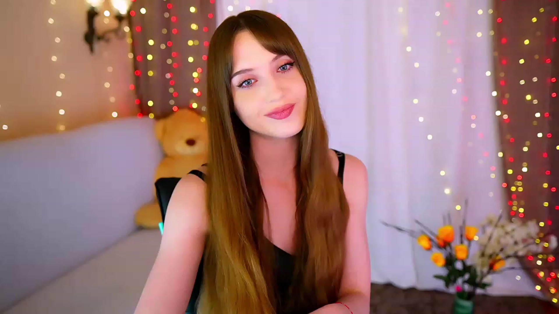 Gallery image thumbnail from Innocent_Soul's myfreecams stream on, 05/17/2023, 18:43 image 14 of 20
